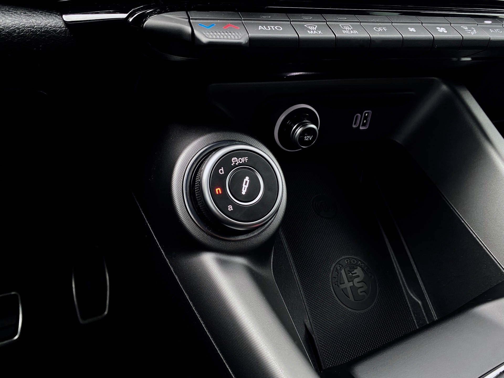 ALFA ROMEO Tonale 1.5 48V *MildHybrid*Swiss*Veloce*Tech*Premium*-image-19