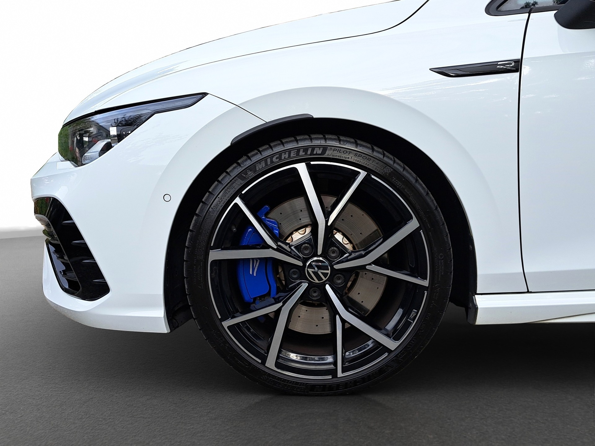 VW Golf Variant 2.0 TSI R DSG 4Motion *Panodach/PerformancePaket**-showroom-element-3