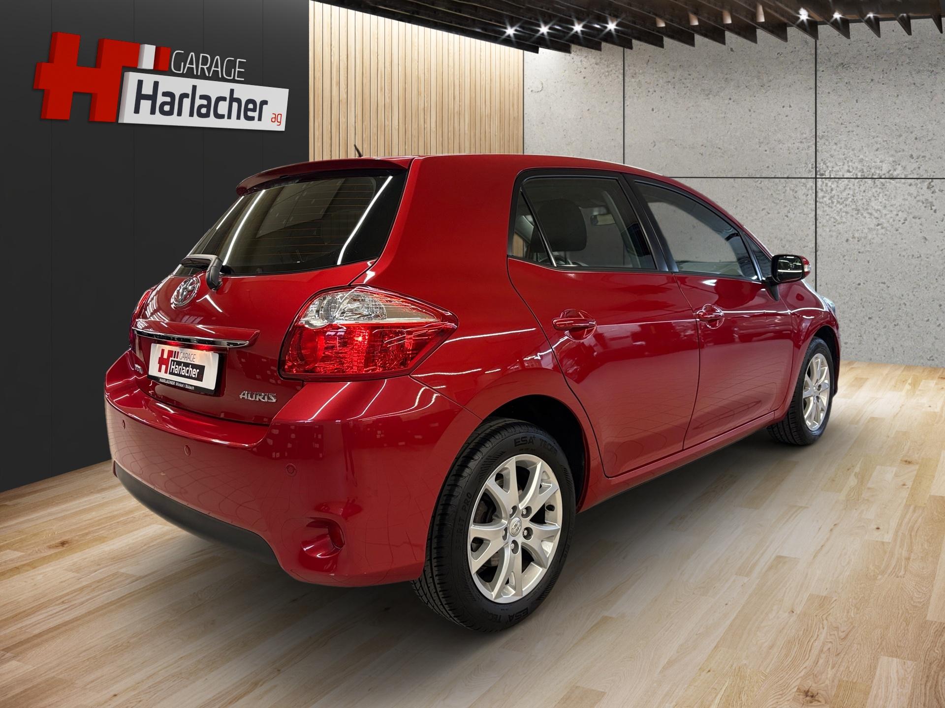 TOYOTA Auris 1.6 easy-image-4