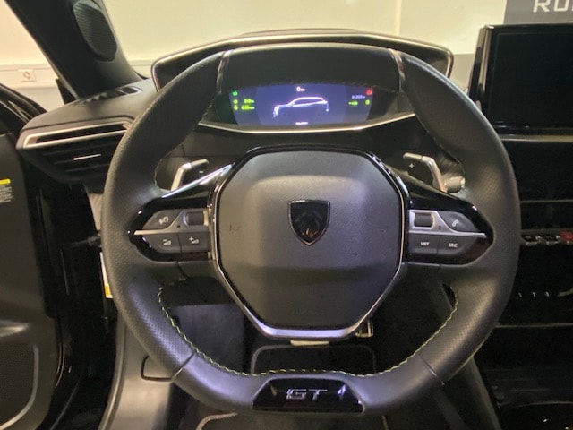 PEUGEOT 2008 1.2 PureTech GT-image-12