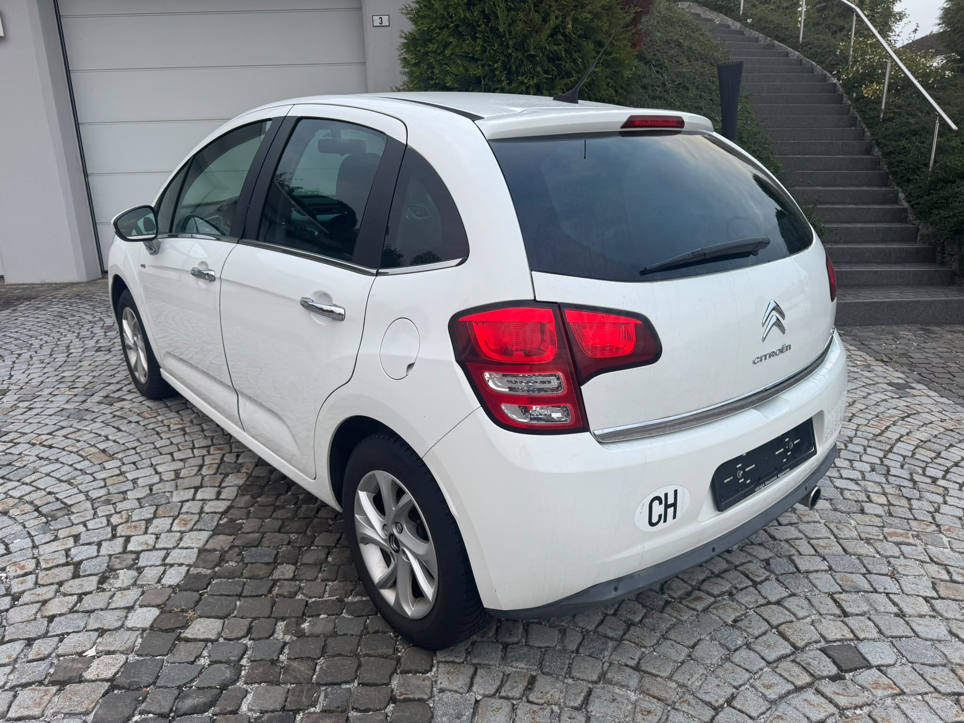 CITROEN C3 1.4i 16V Exclusive-image-4