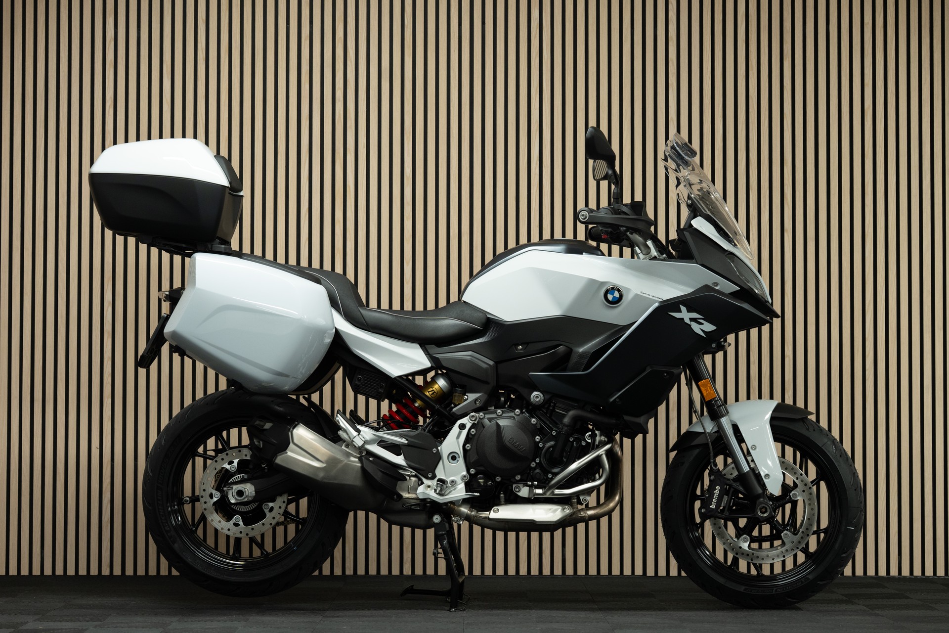 BMW F 900 XR mit Service inklusive und Werksgarantie bis 09/2028
