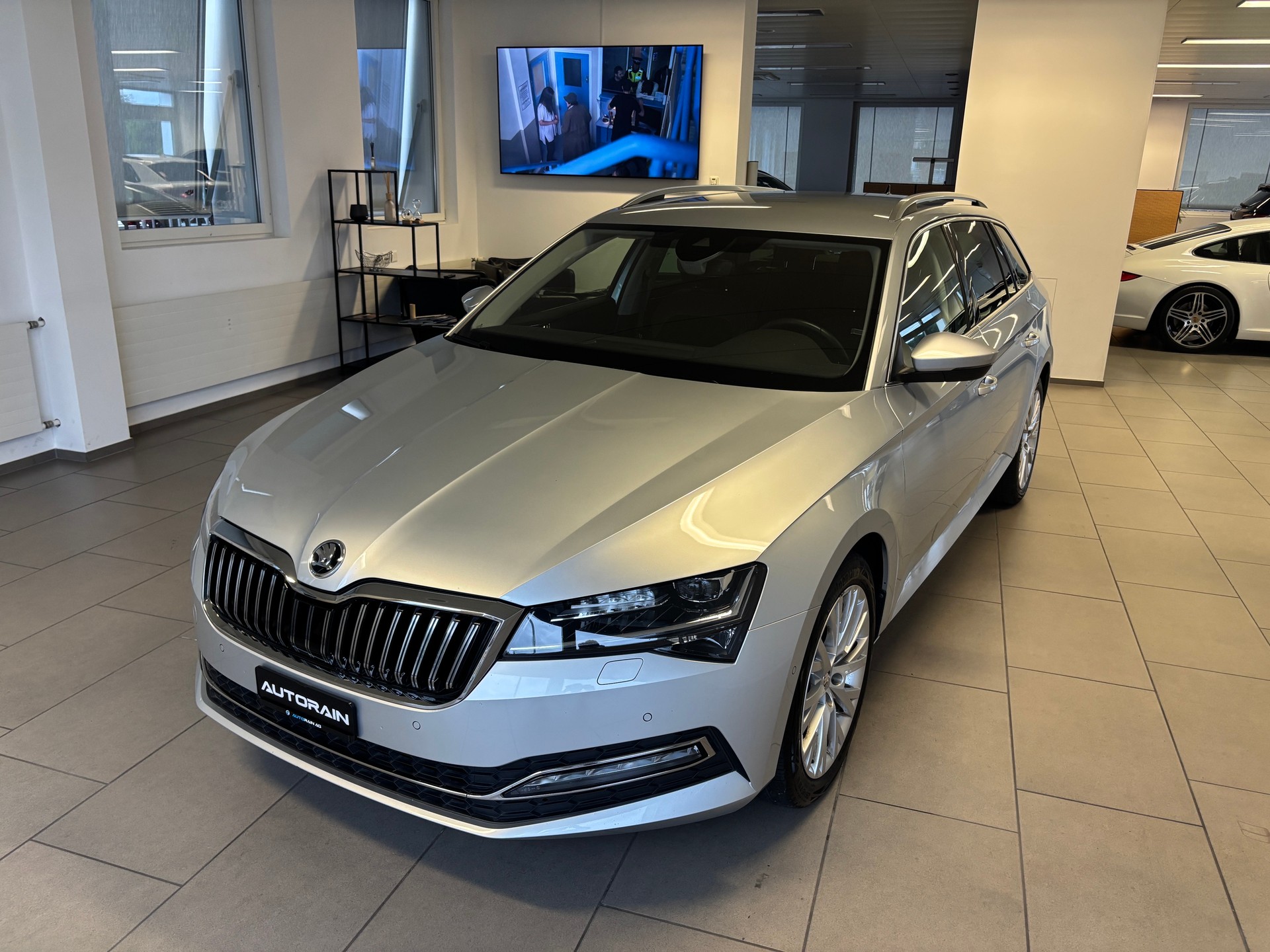 SKODA Superb Combi 2.0 TDi Style DSG