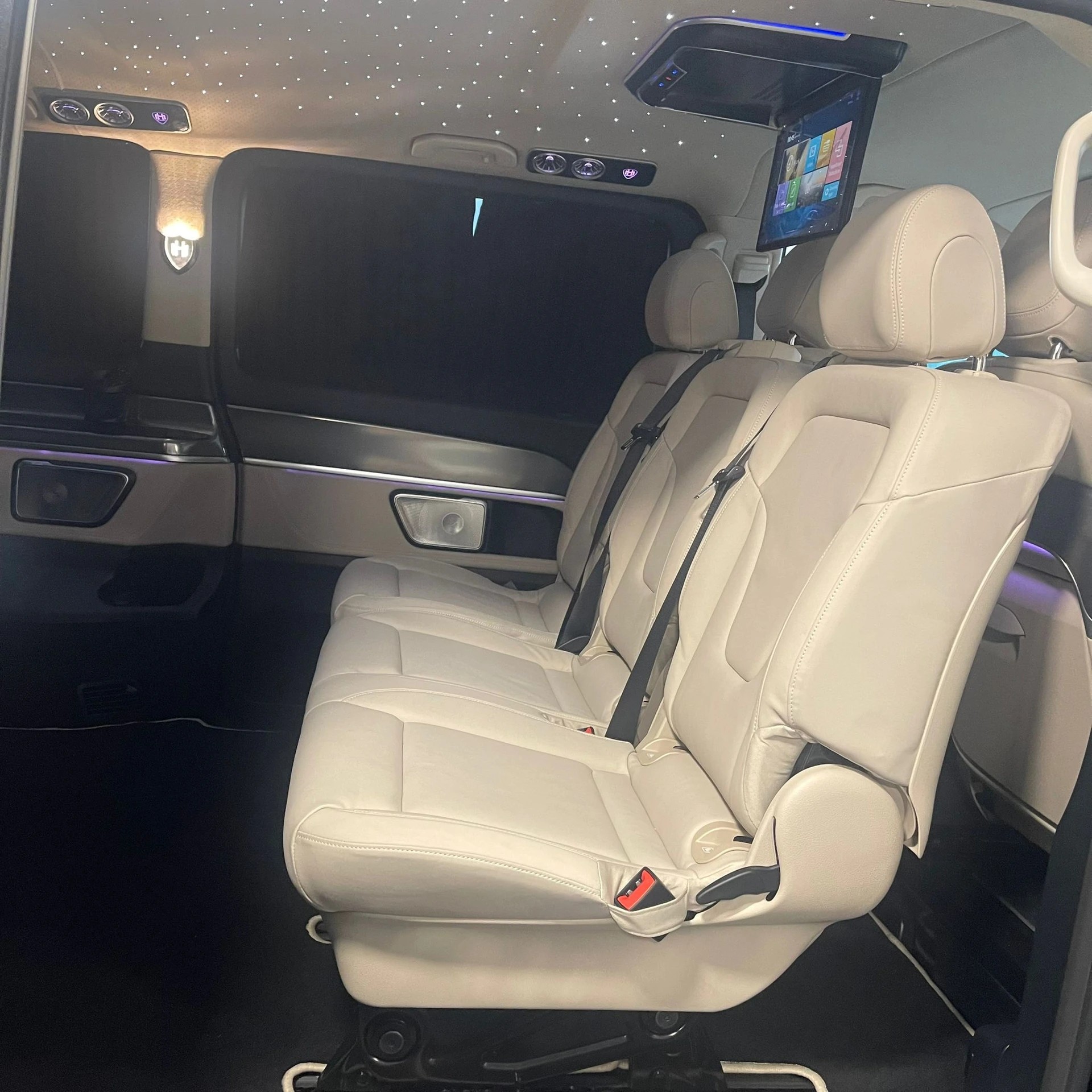 MERCEDES-BENZ V 300 d Extra-Lang 4matic Exclusive FALCON LOCARNO V.I.P-image-36