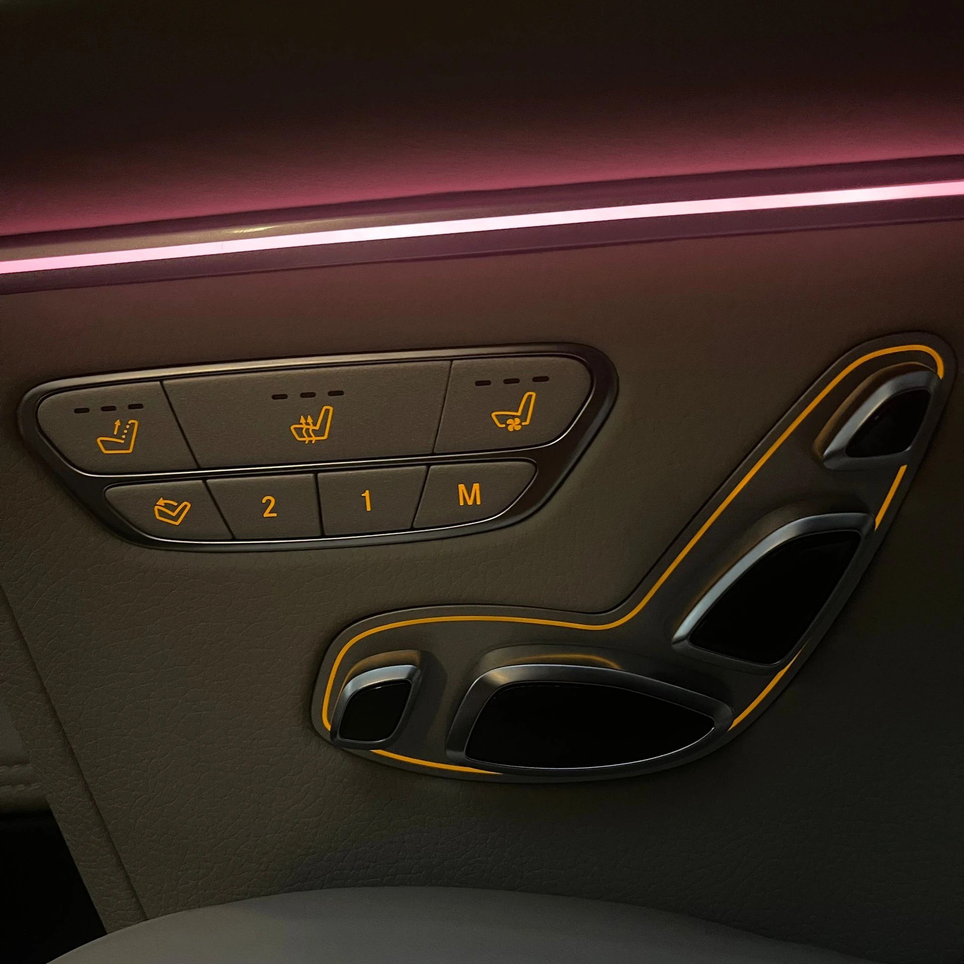 MERCEDES-BENZ V 300 d Extra-Lang 4matic Exclusive FALCON LOCARNO V.I.P-image-33