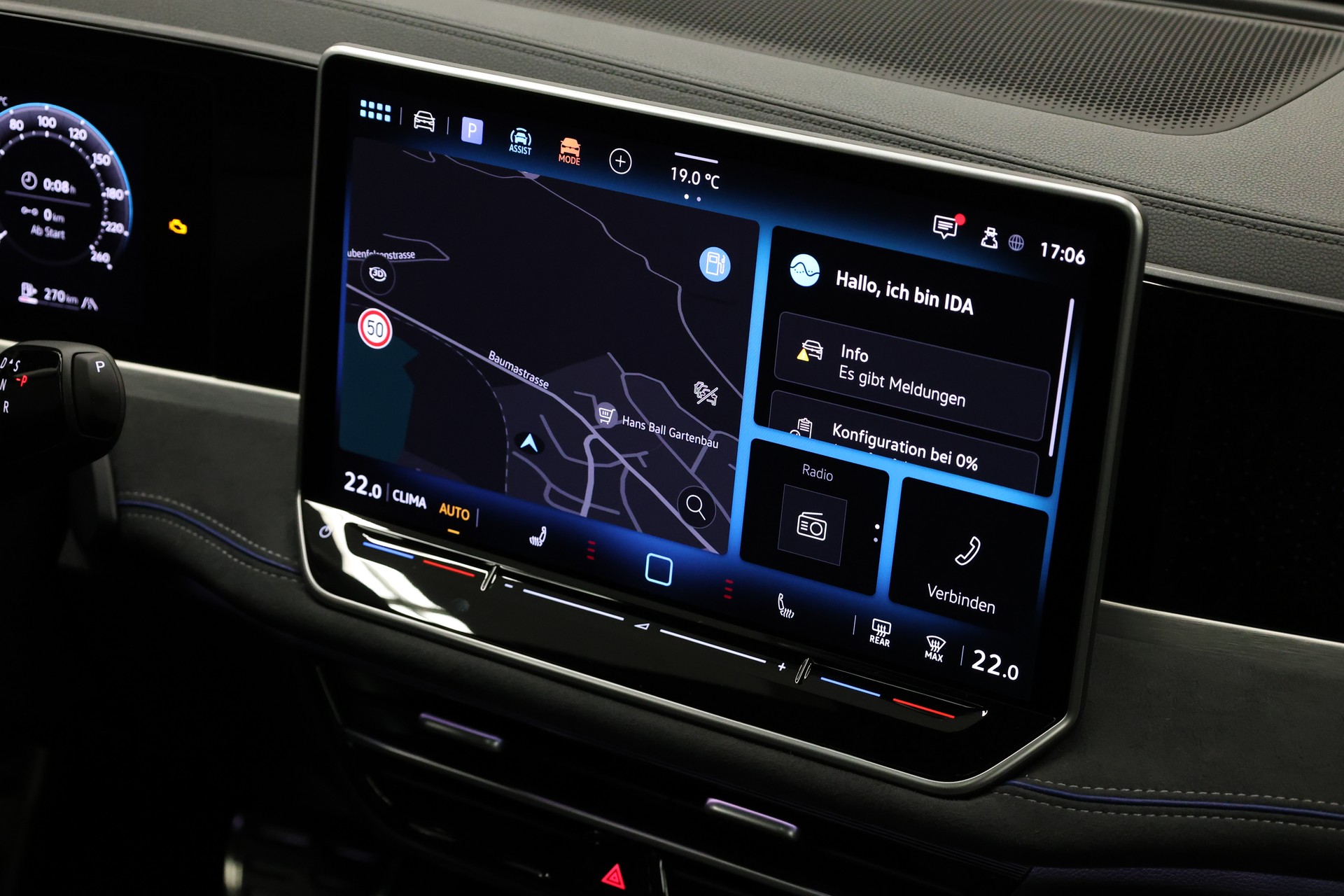 VW Passat Variant 2.0 TDI R-Line DSG 4motion-image-27