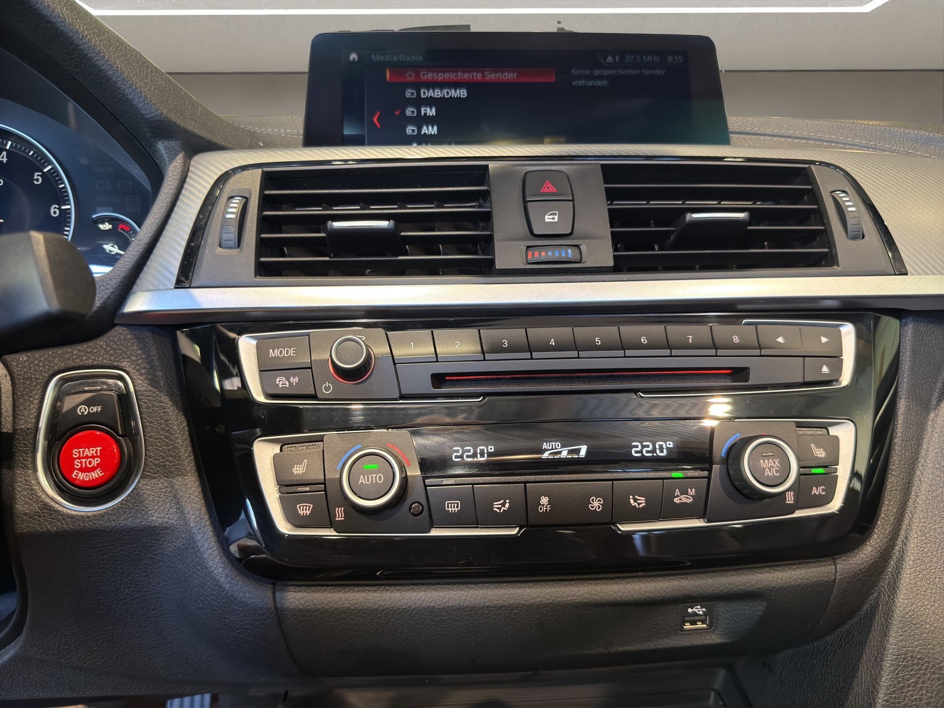 BMW 440i Cabriolet xDrive M Sport Steptronic-image-19
