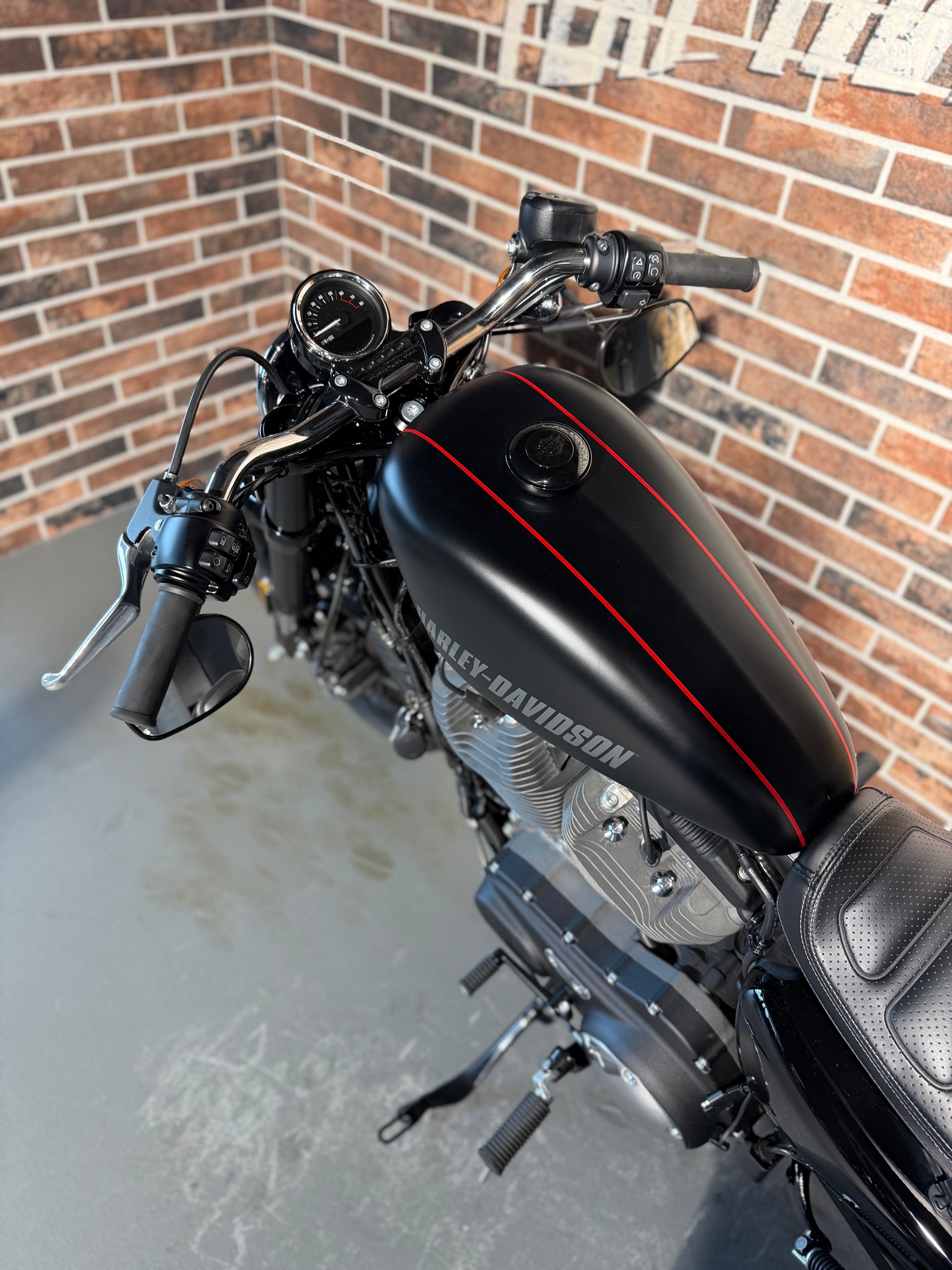HARLEY-DAVIDSON XL 1200 CX Sportster Roadster ABS (35kw possible)-image-4