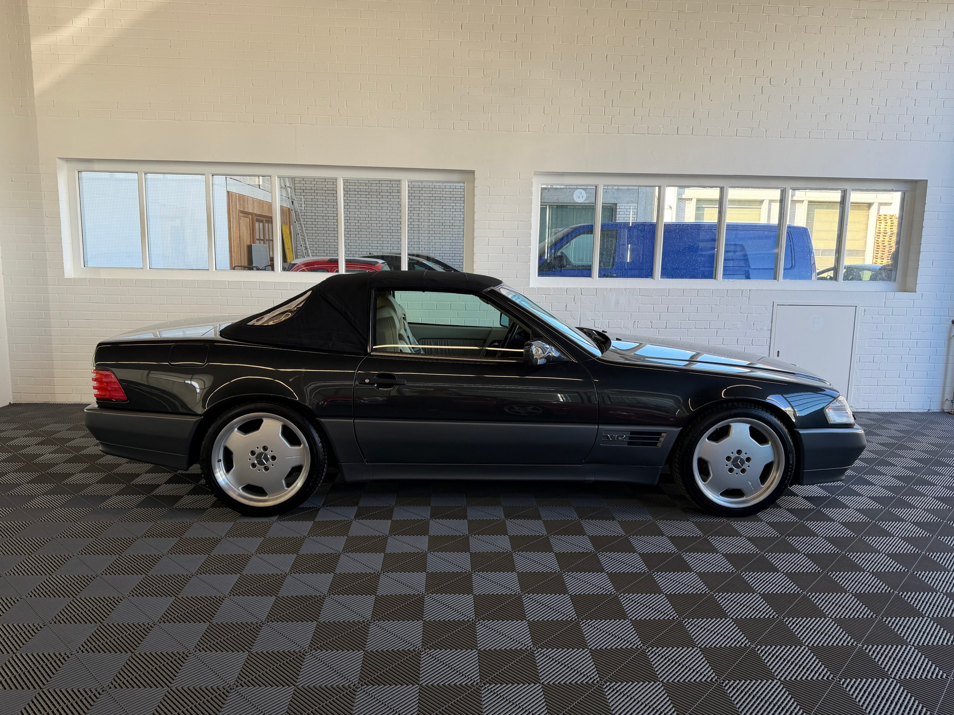 MERCEDES-BENZ SL 600 Automatic I V12 I 394PS I-showroom-element-1