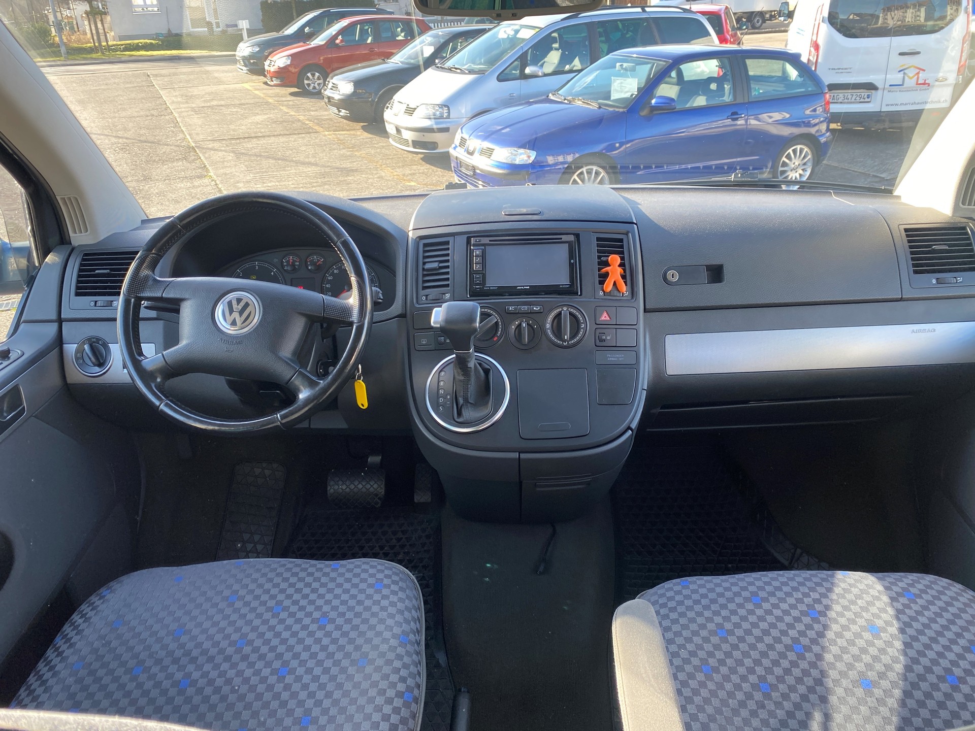 VW T5 Multivan Comfortline 2.5 TDI-image-7