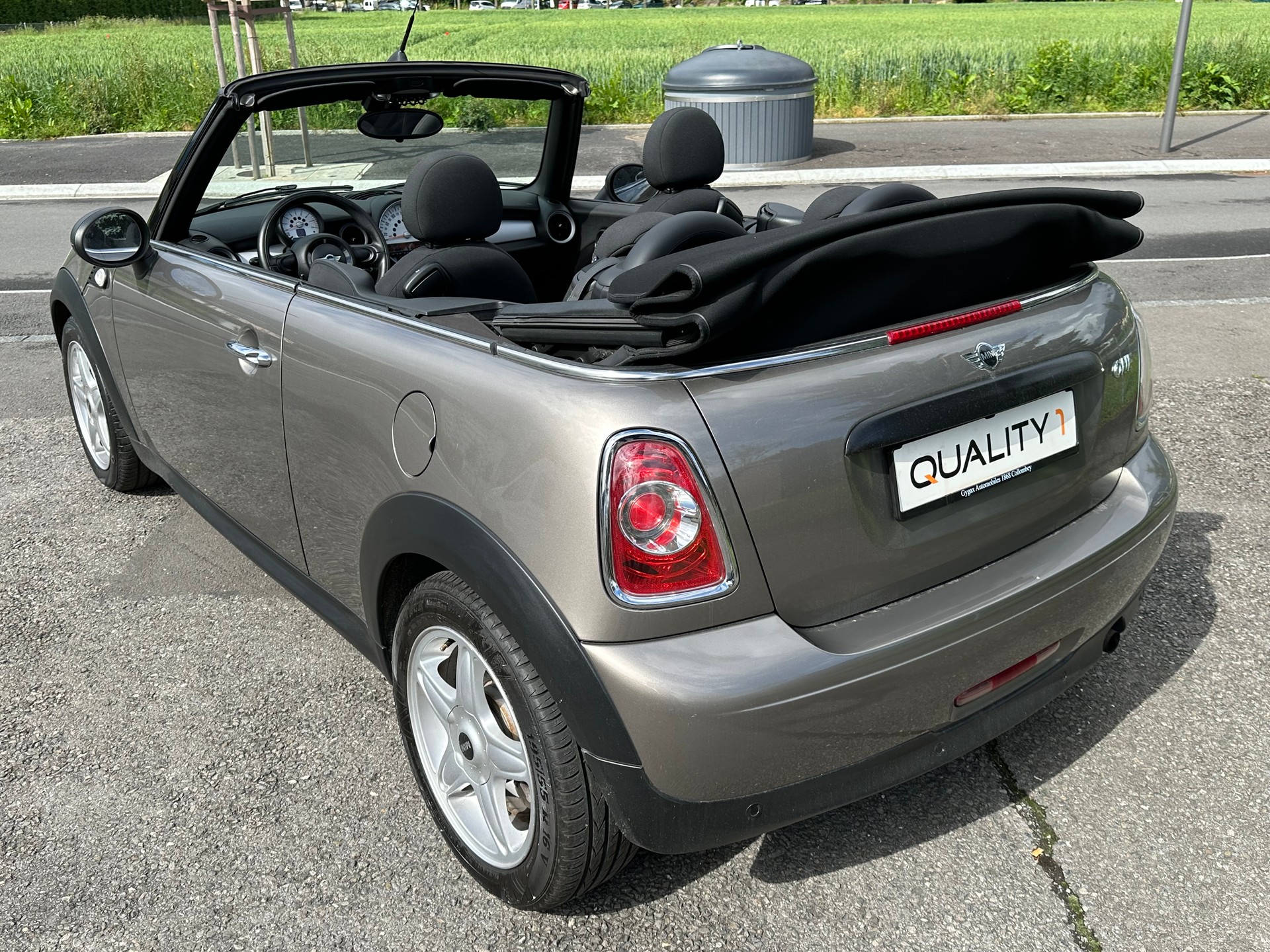 MINI Mini Cabrio One-image-2