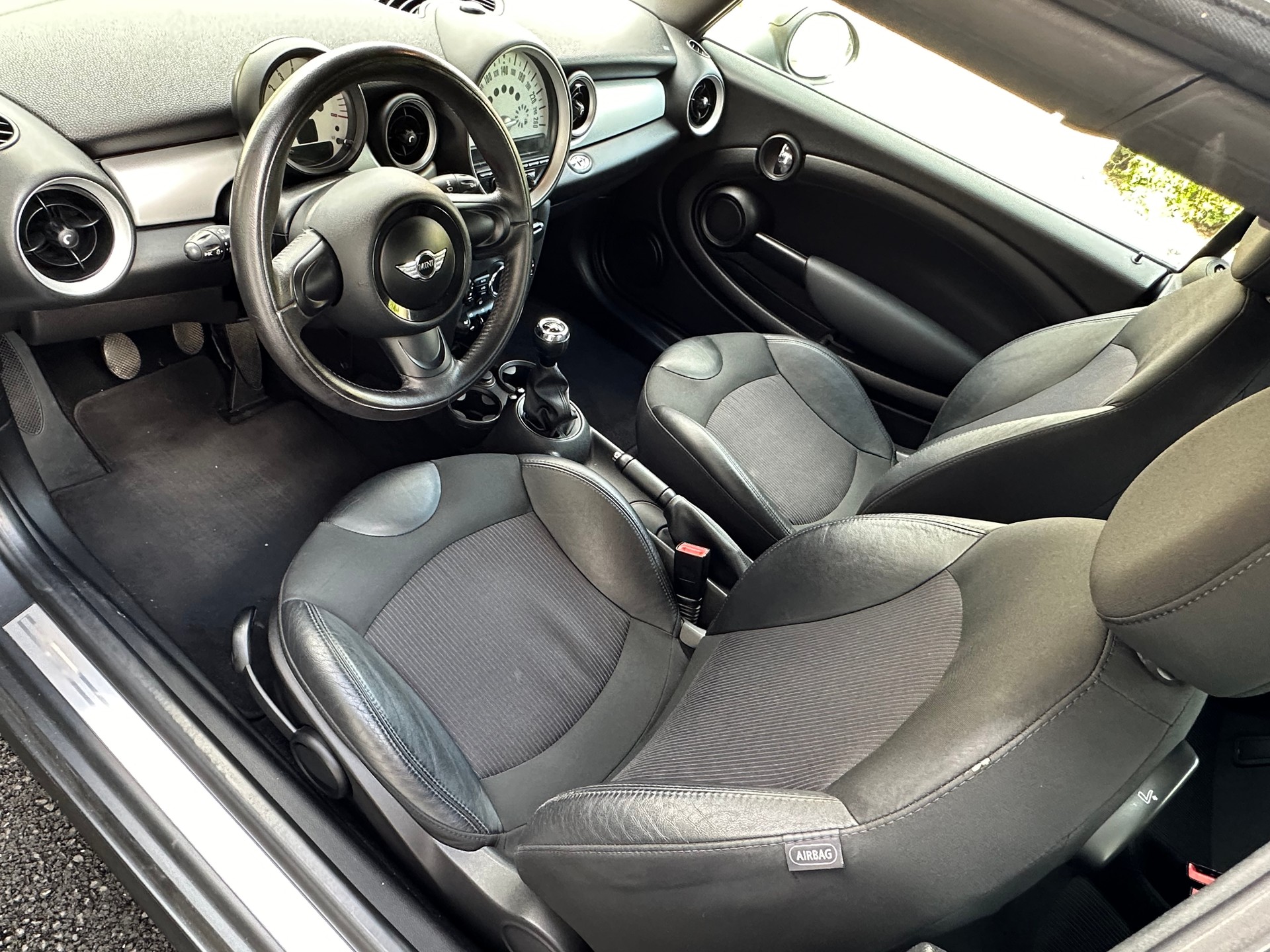 MINI Mini Cabrio One-image-6