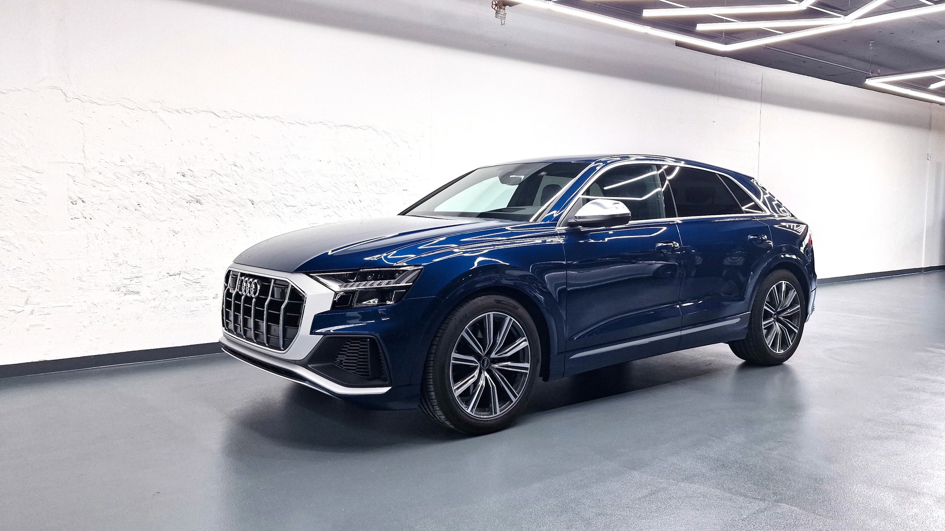 AUDI SQ8 4.0 V8 TFSI quattro T-Tronic-image-5