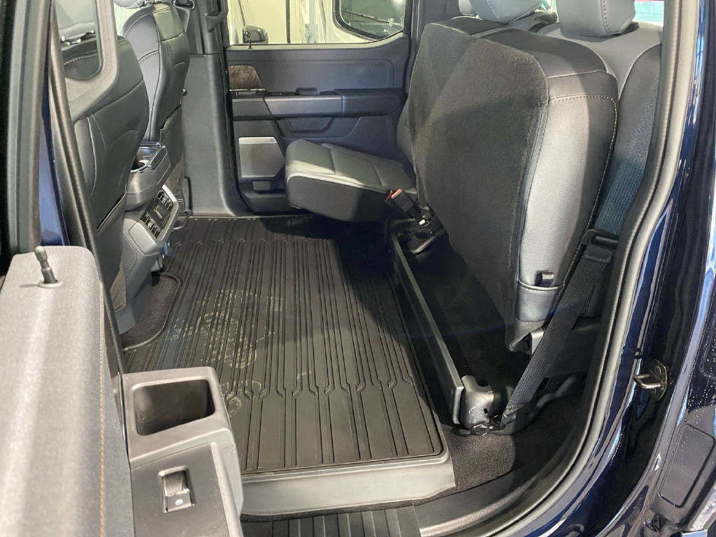 FORD F-150 Lightning DKab.Pick-up 98 kWh Lariat Launch Edition-image-10