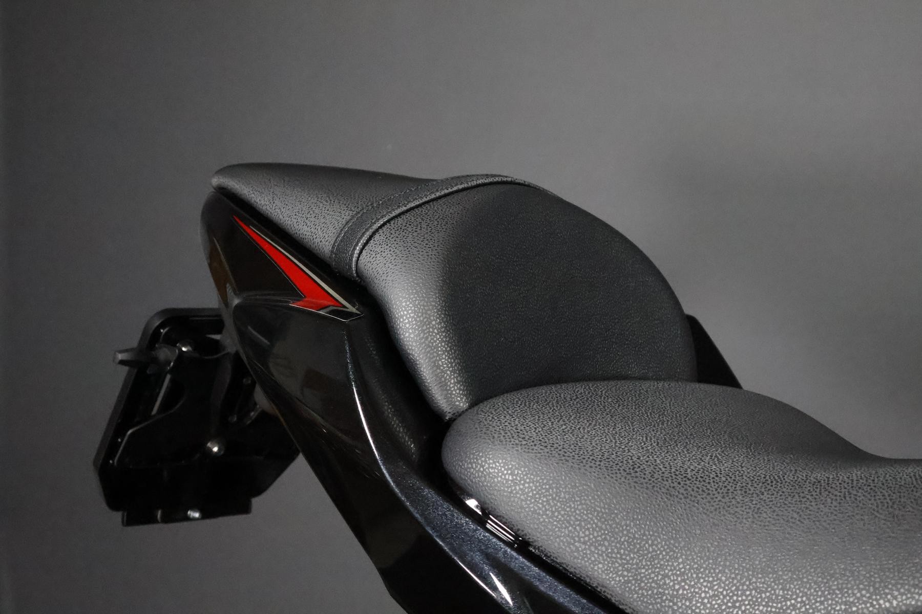 KAWASAKI Z 650 (50/35 KW) Level 1-image-5