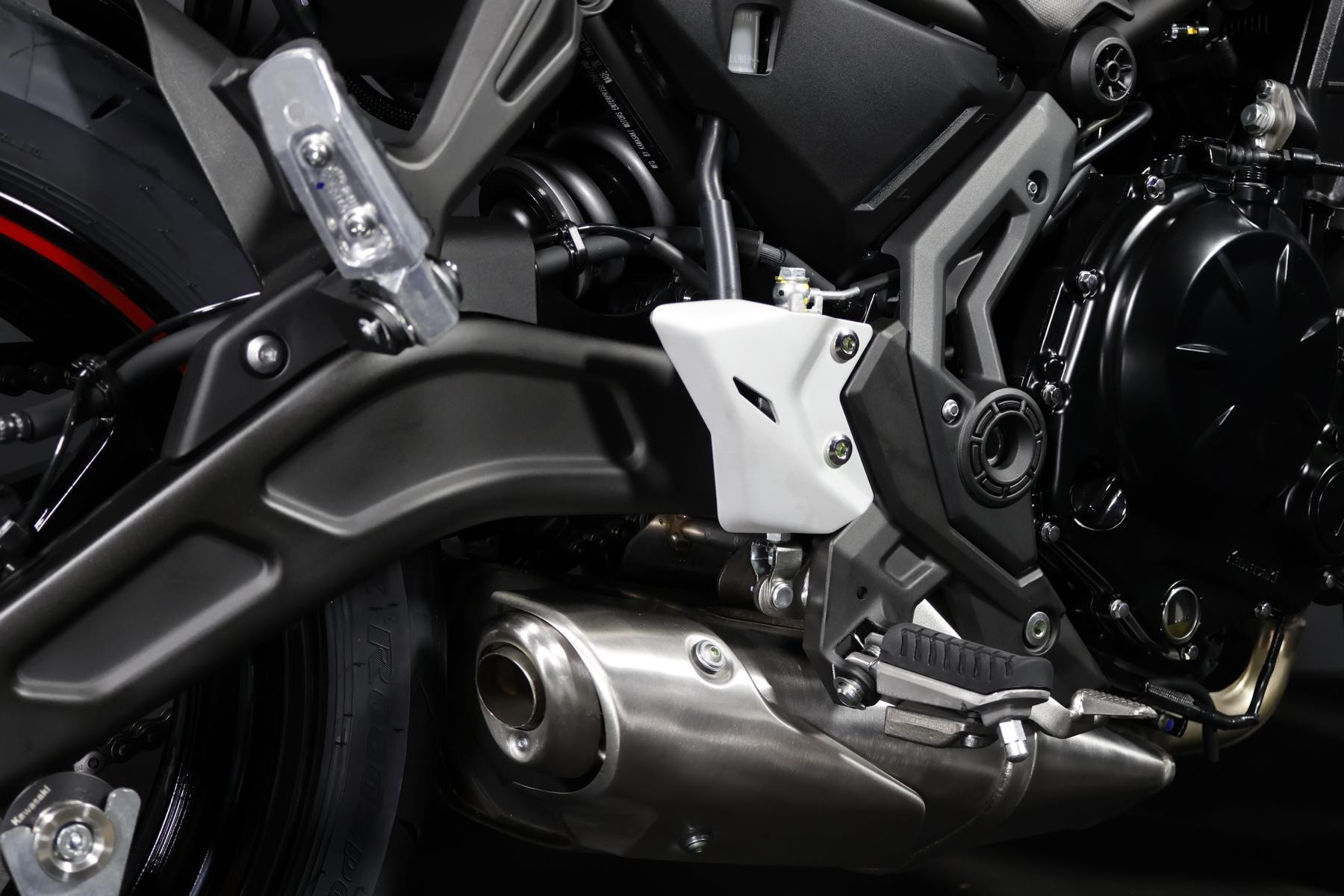 KAWASAKI Z 650 (50/35 KW) Level 1-image-7