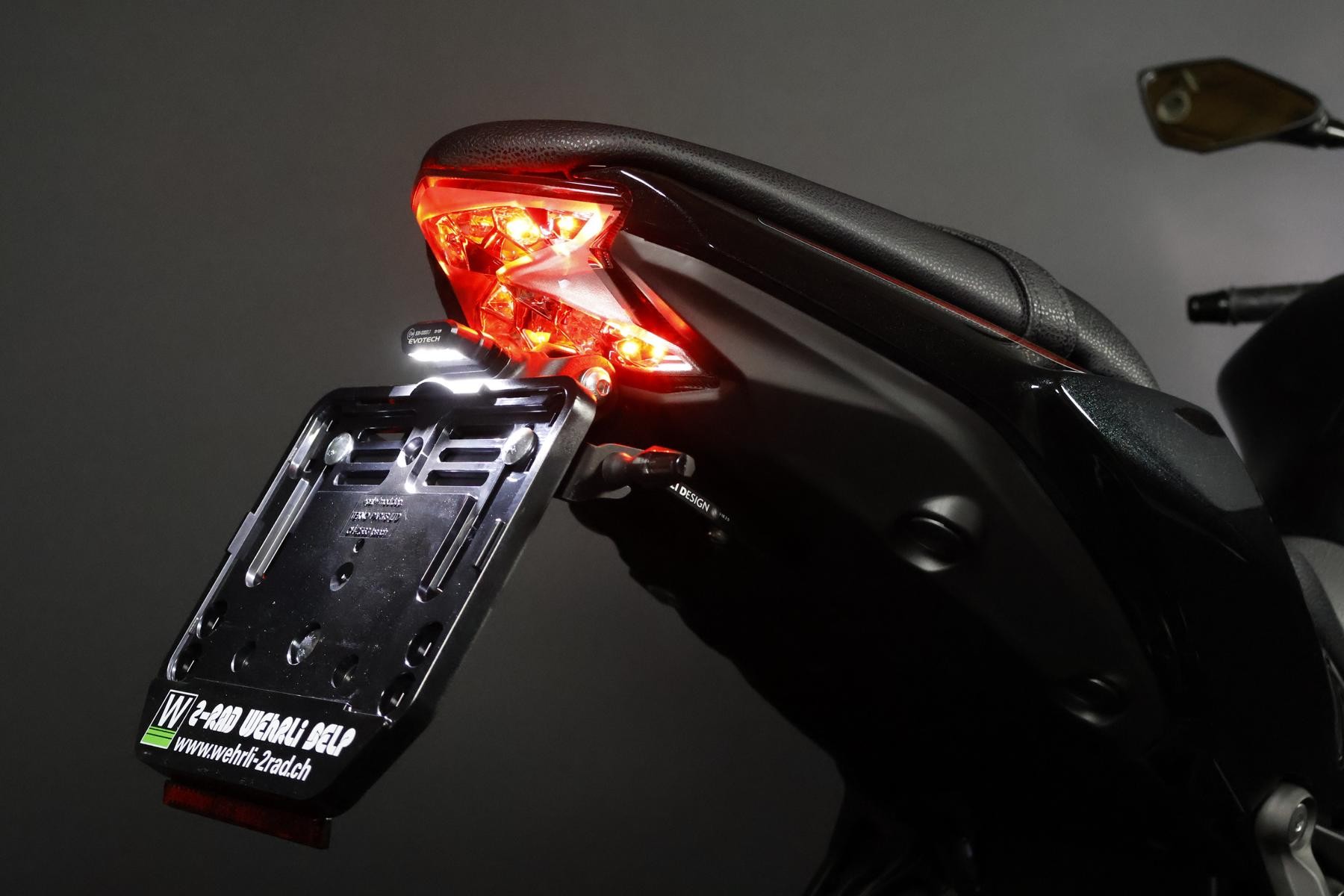 KAWASAKI Z 650 (50/35 KW) Level 1-image-9