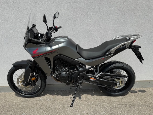 HONDA XL 750 Transalp-image-1