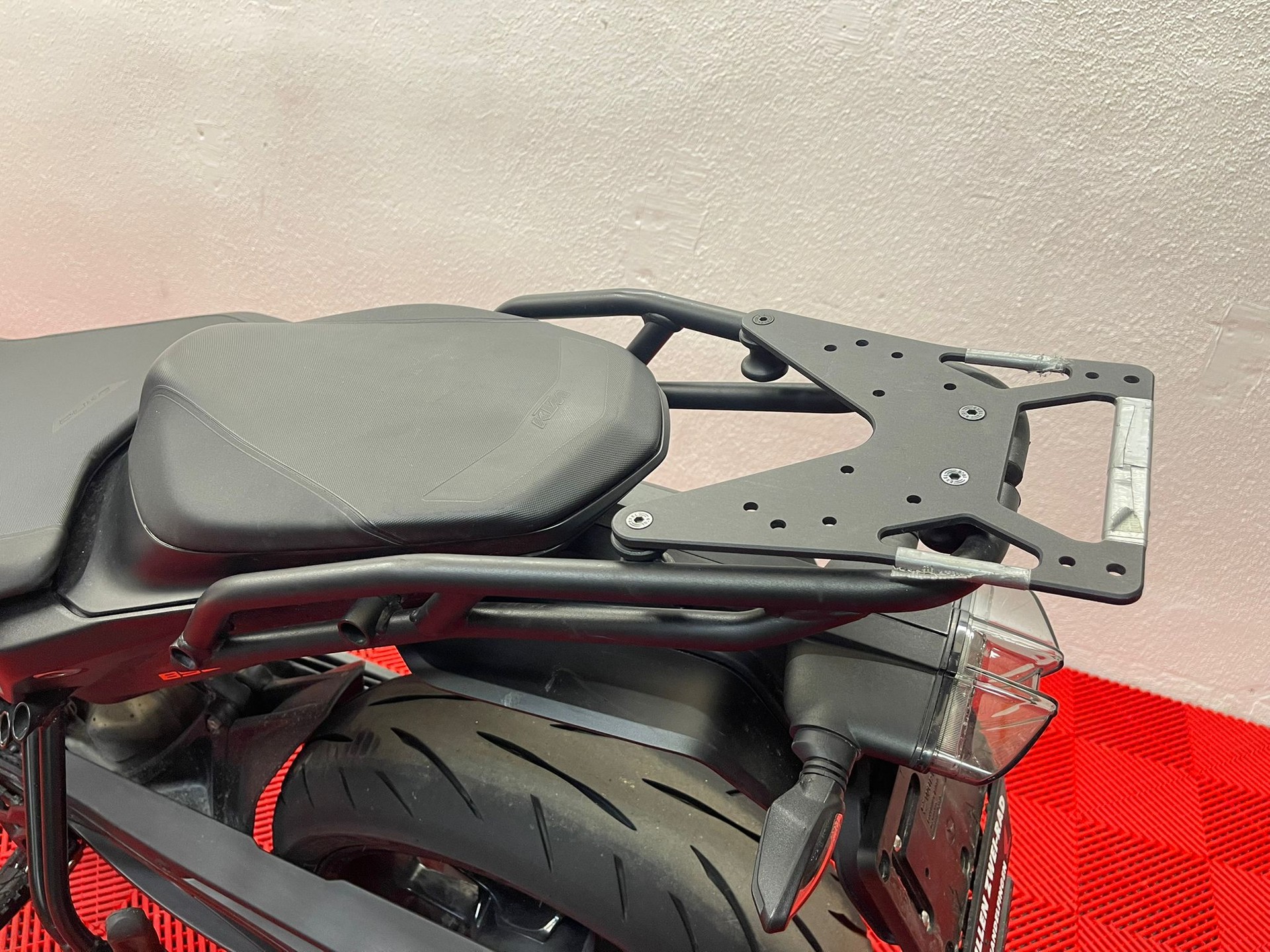 KTM 890 Duke-image-7