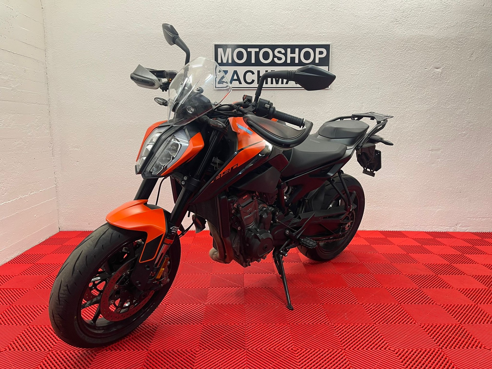 KTM 890 Duke-image-2