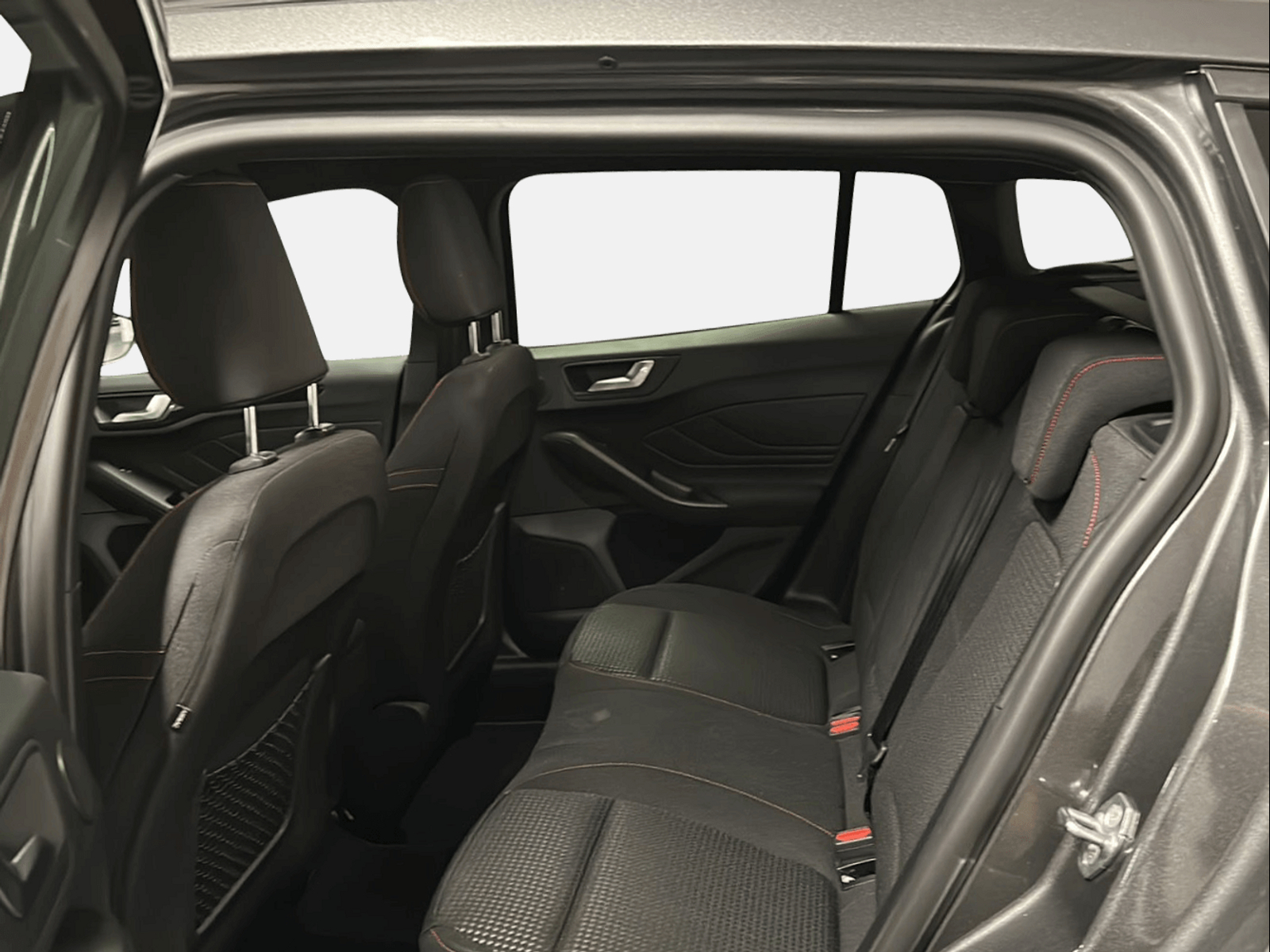 FORD Focus Station Wagon 1.0i EcoB Hybrid 155 ST-Line X-image-12