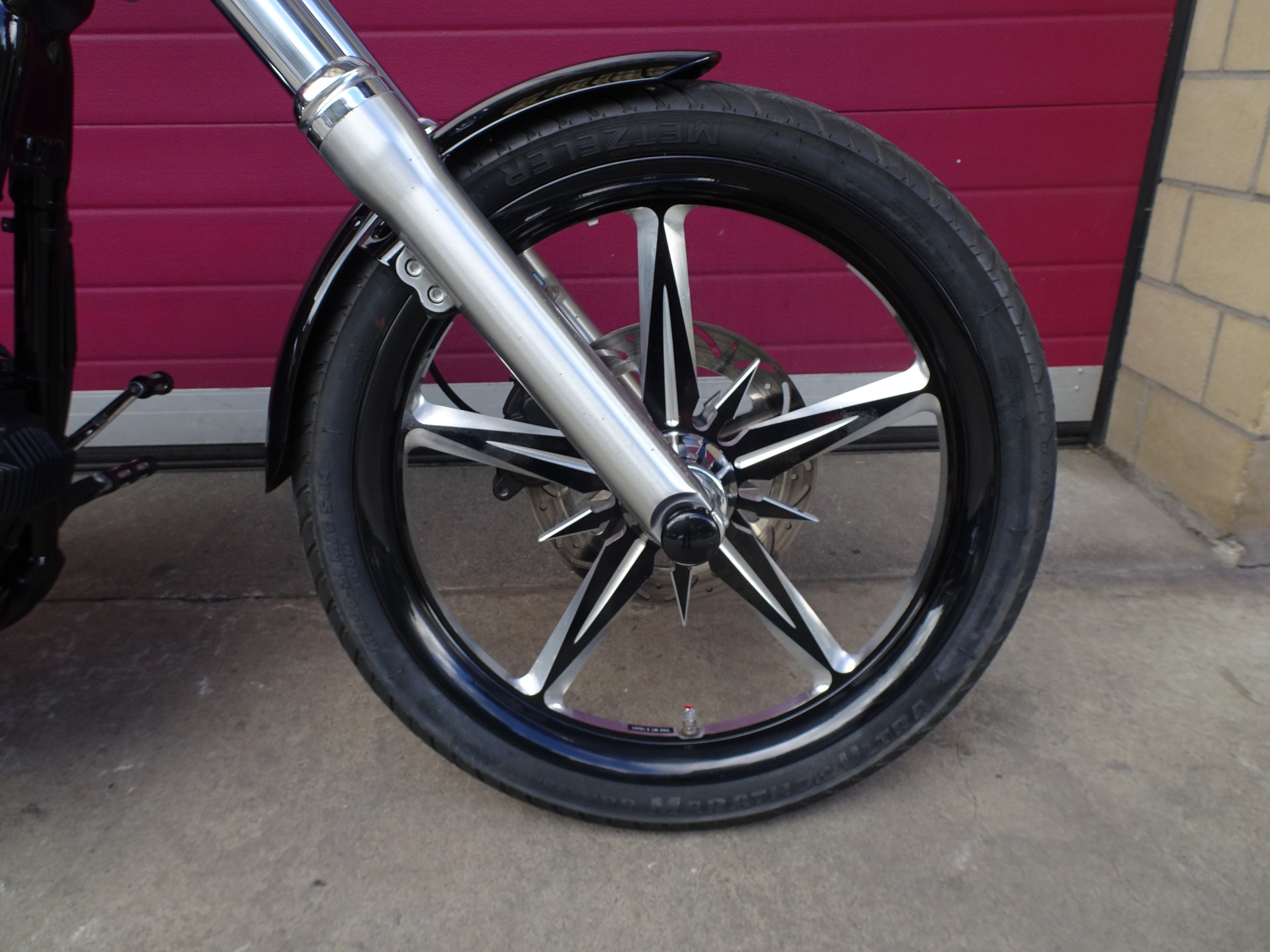 HARLEY-DAVIDSON FXDWGI Dyna Wide Glide-image-1
