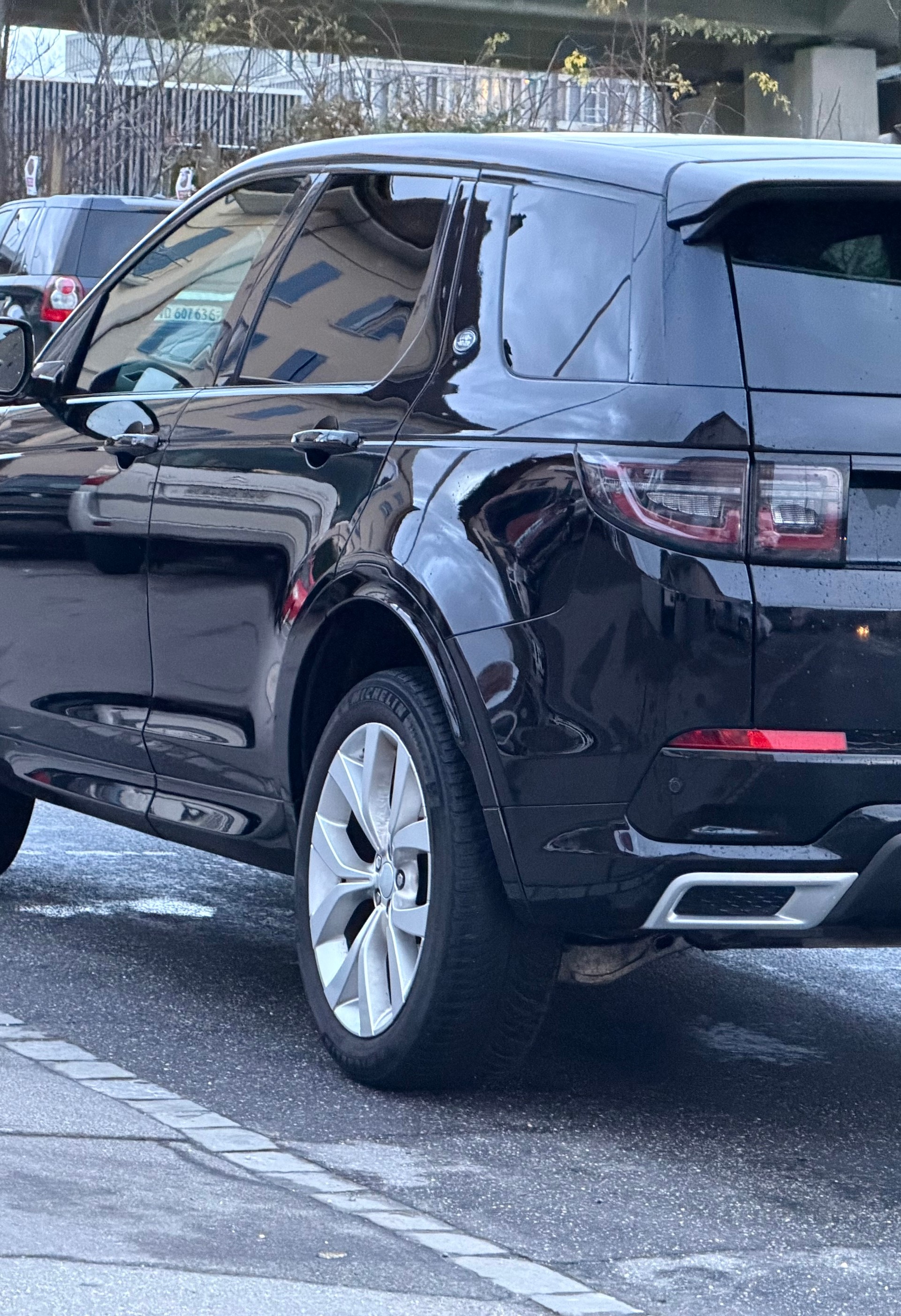LAND ROVER Discovery Sport R Dyn P200 2.0 Si4 MHEV SE AT9-image-4