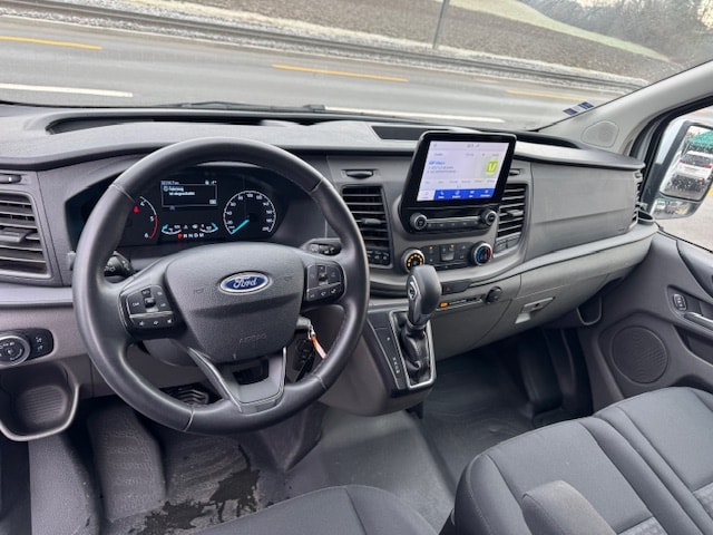 FORD Transit Custom Van 300 L2H1 Limited Automat Klima Tempomat. Navigation-image-9