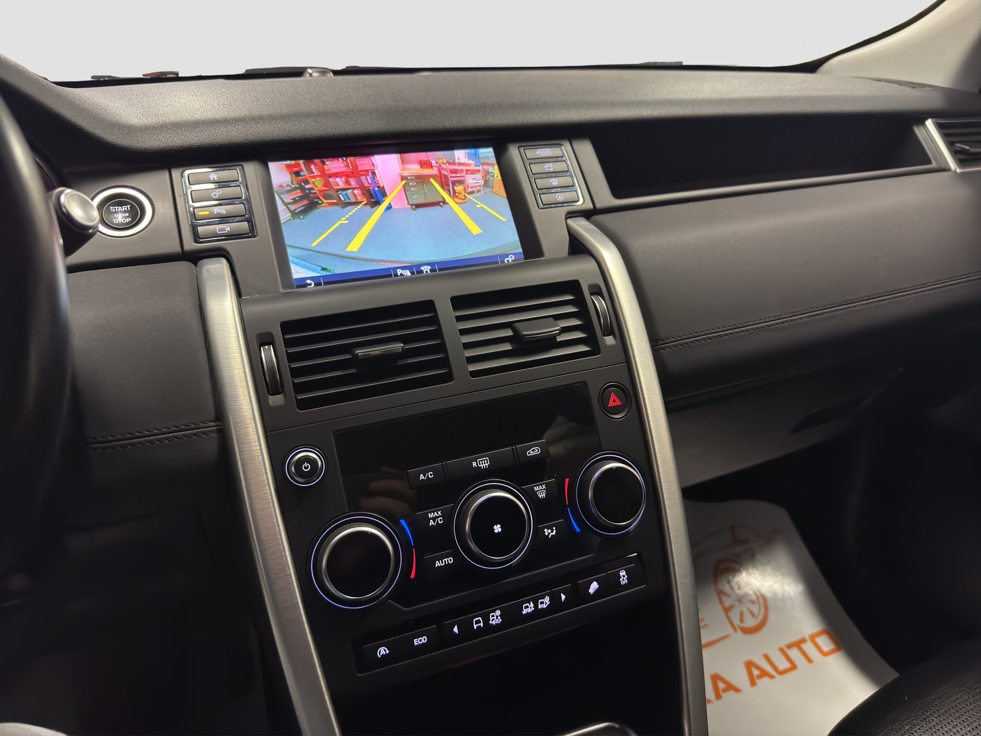 LAND ROVER Discovery Sport 2.0 TD4 HSE Luxury AT9-image-10