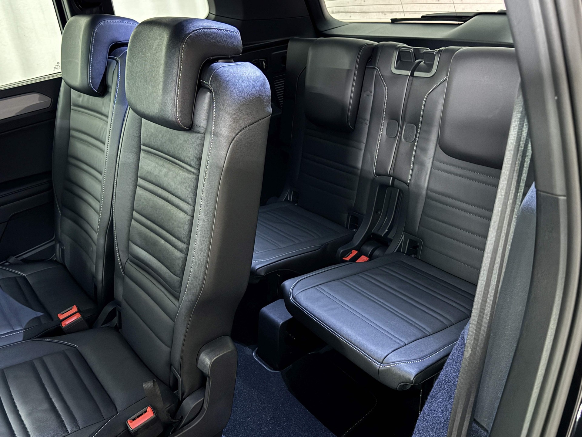 VW Touran 2.0 TDI BlueMotion Technology Sport DSG-image-12