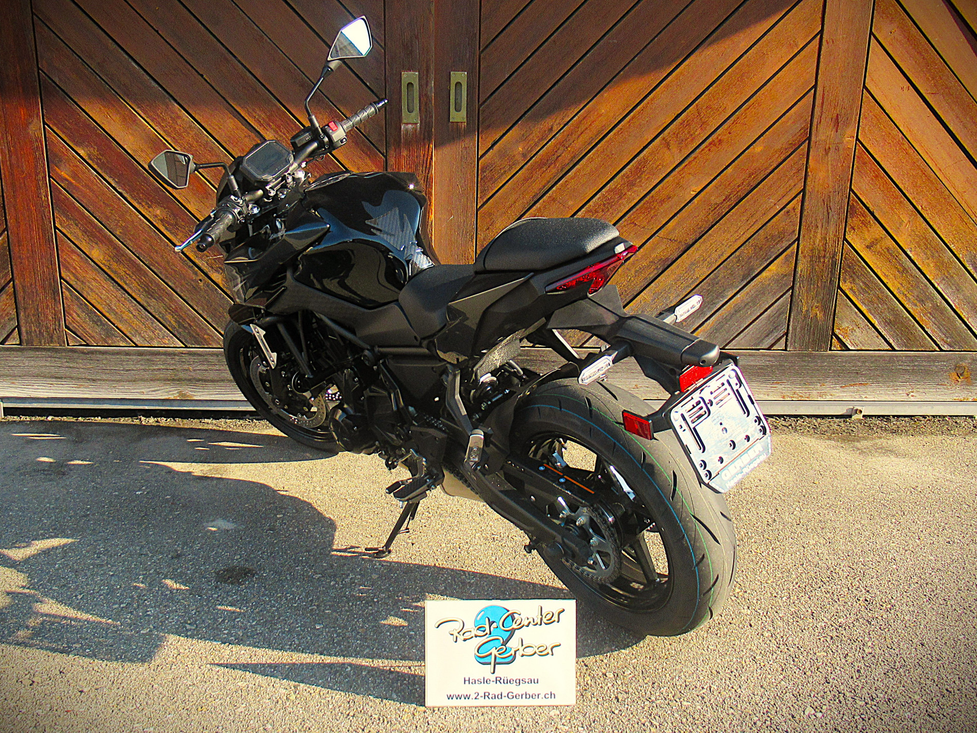 KAWASAKI Z 650 S-showroom-element-3