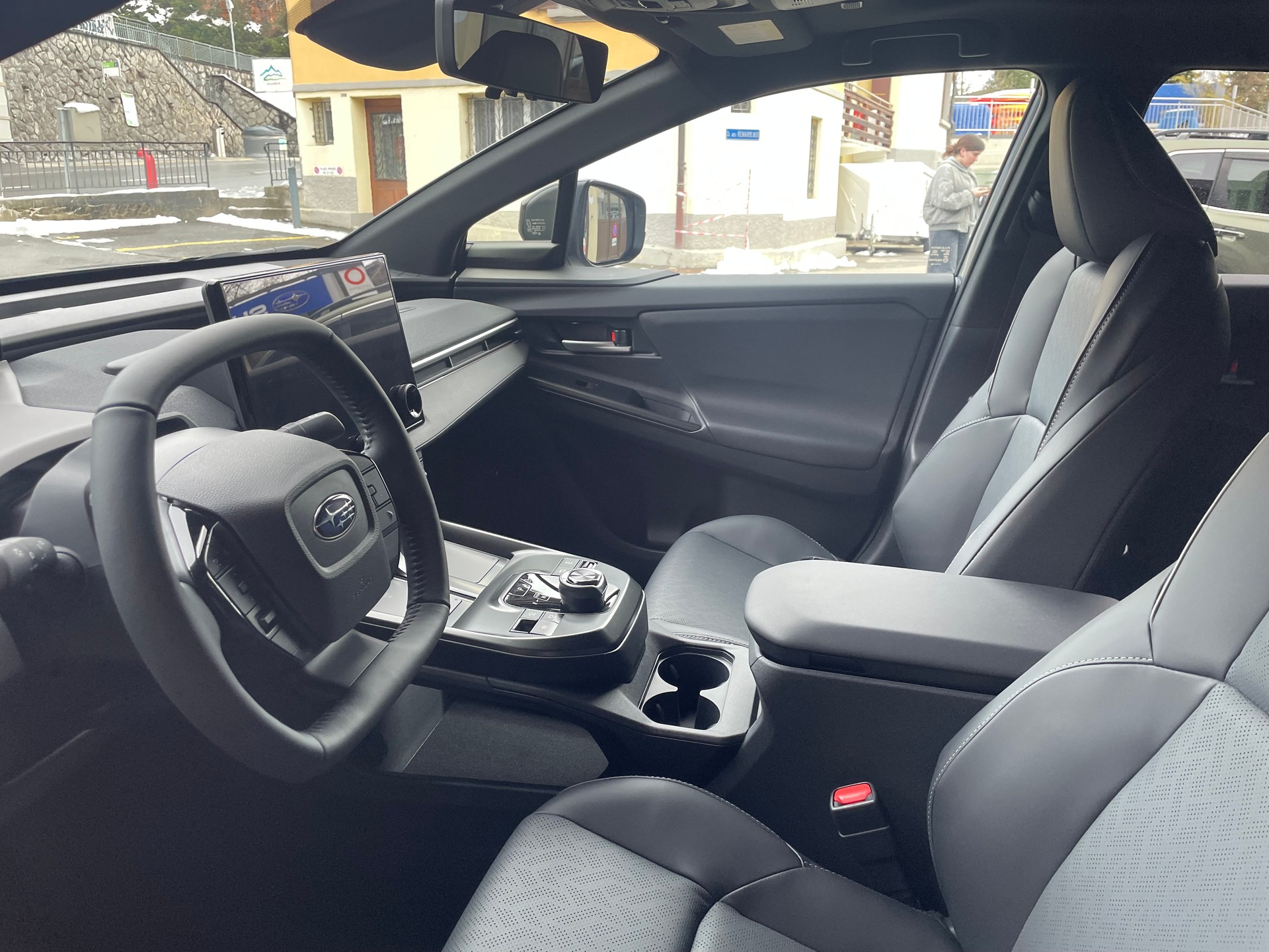 SUBARU Solterra eV Luxury 73,1kWh AWD-image-4