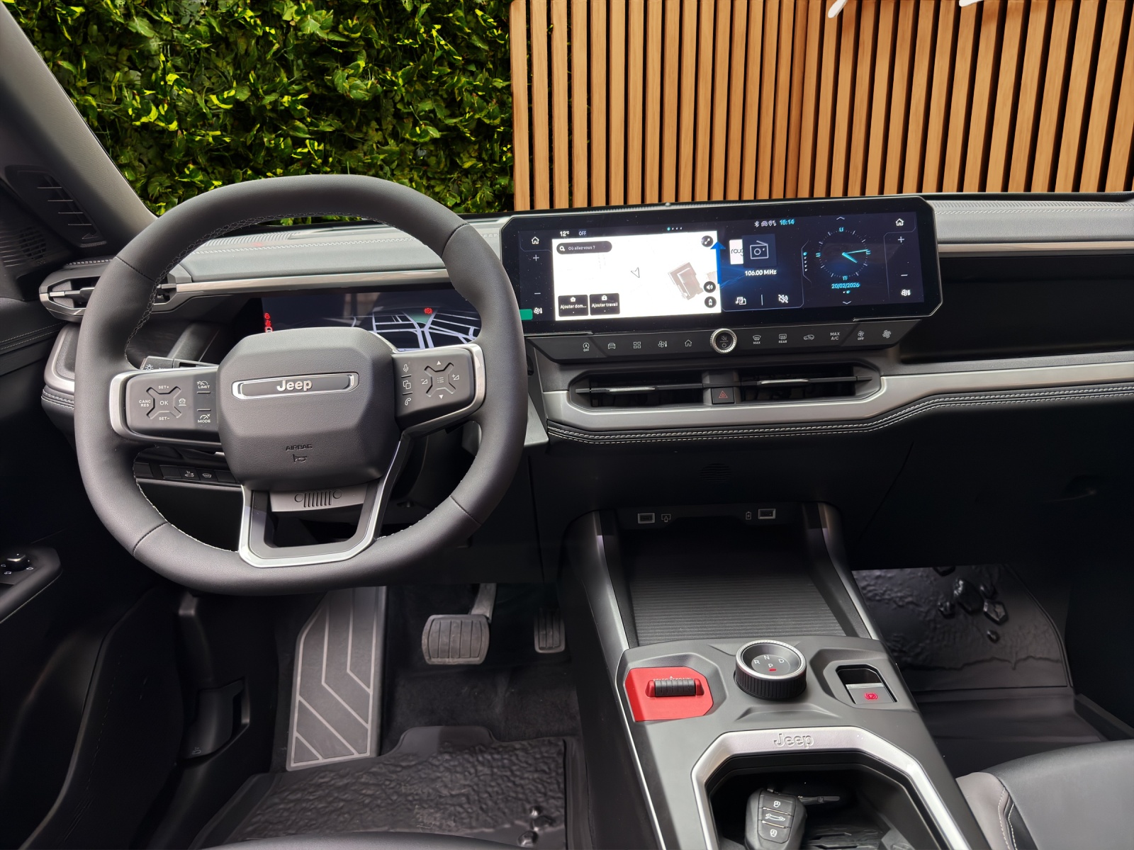 JEEP Compass 1.2 T e-Hybrid First Edition-image-12