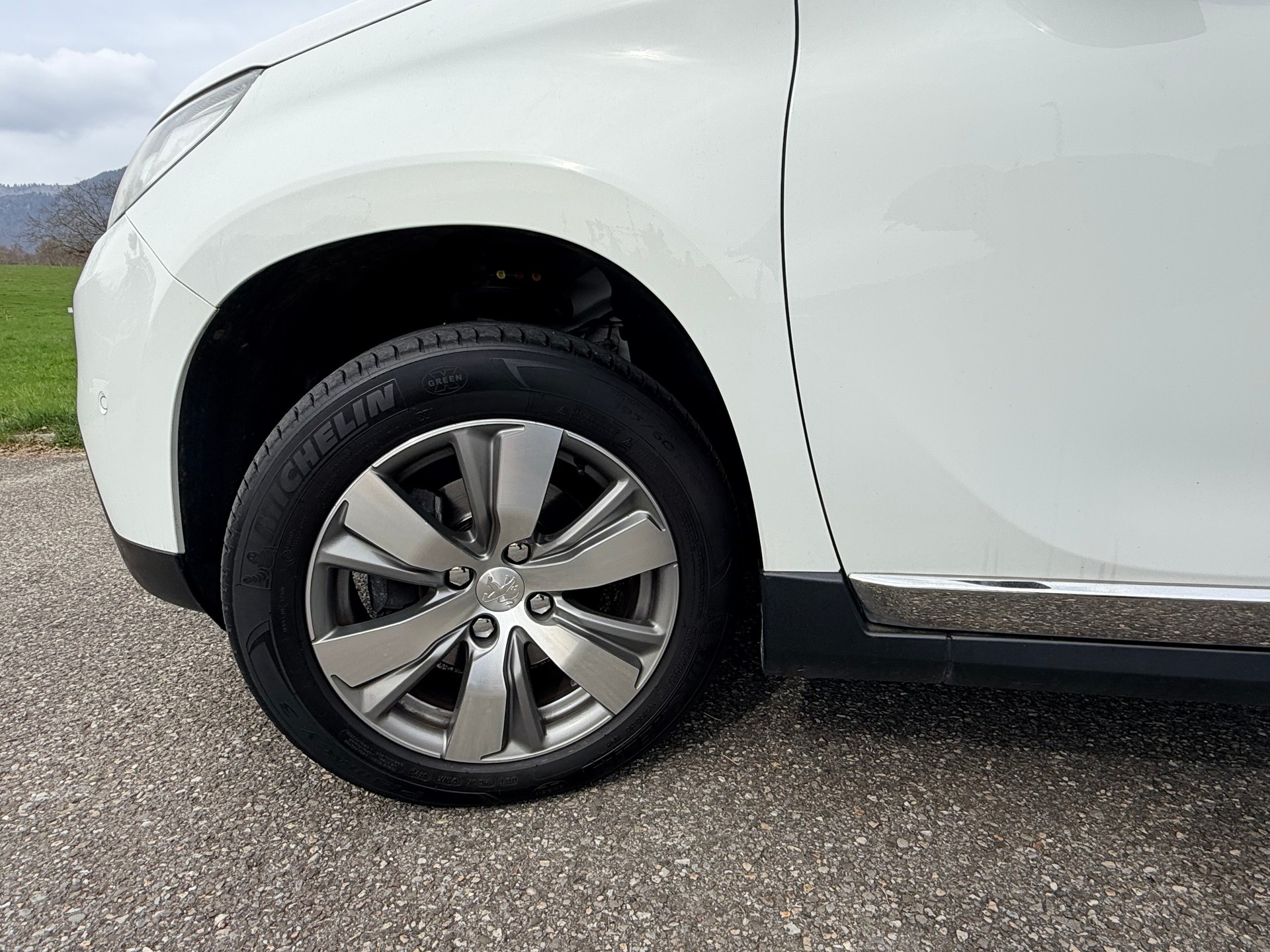 PEUGEOT 2008 1.6 VTI Allure-image-8
