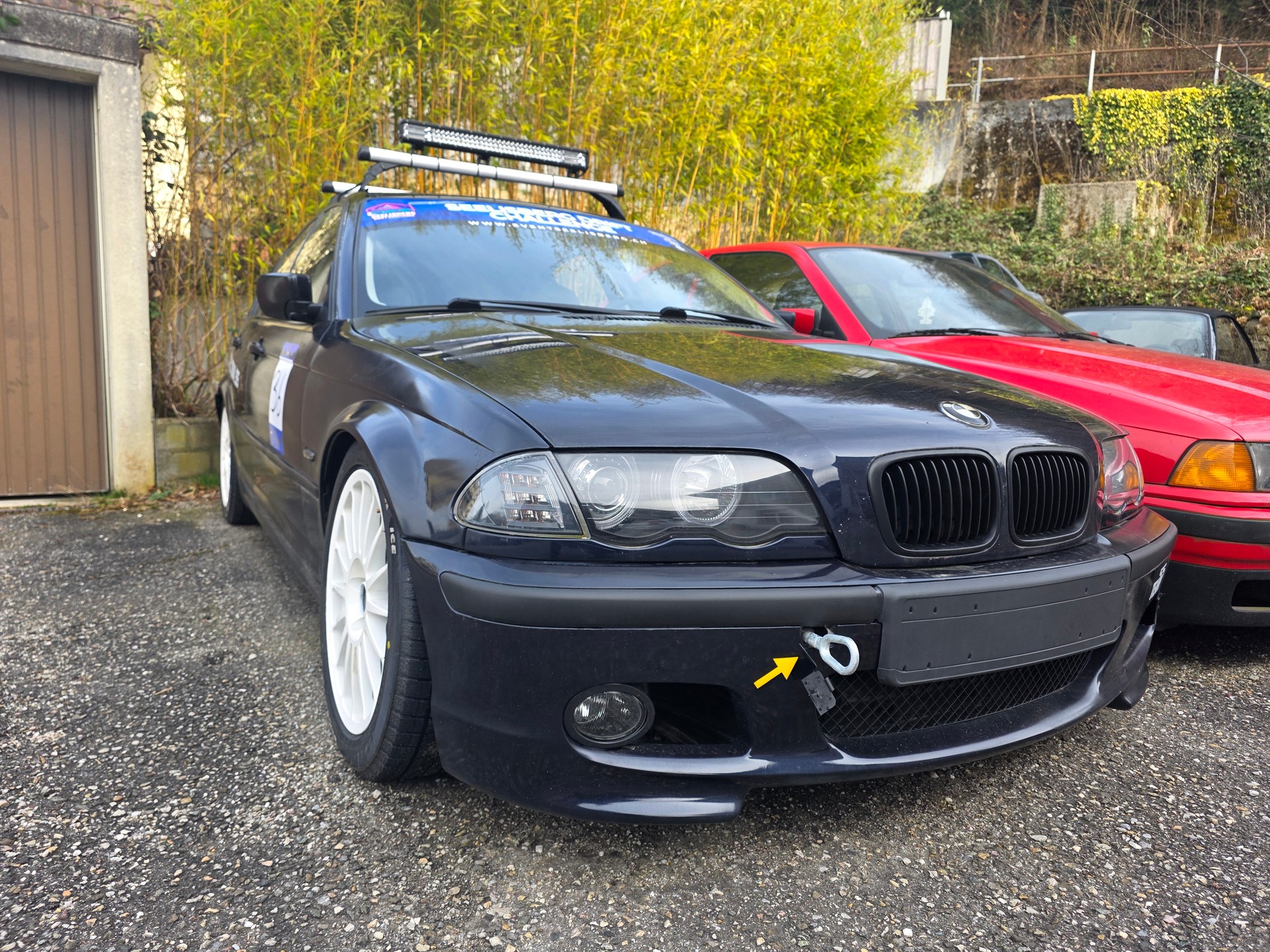 BMW E46 323i