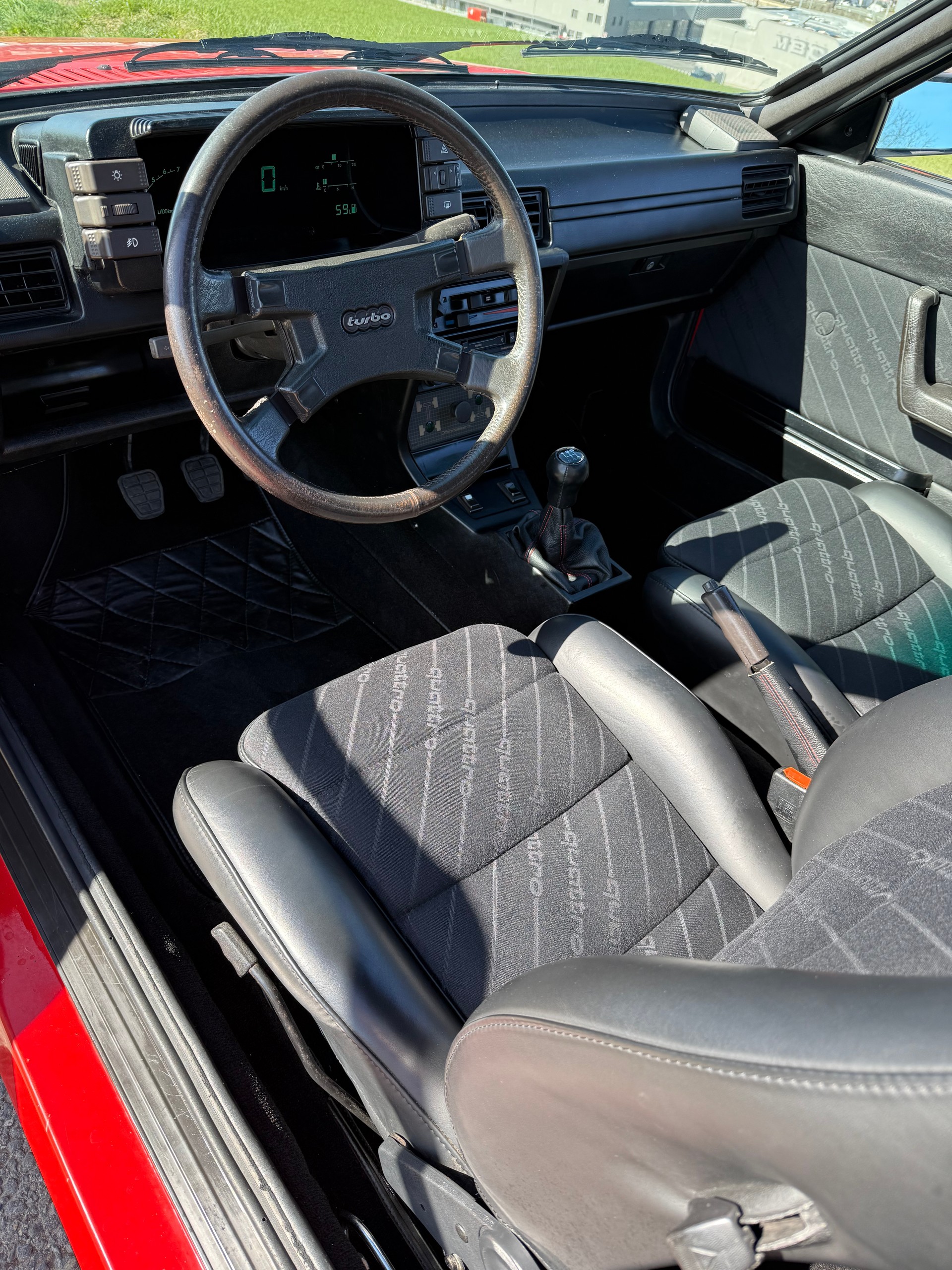 AUDI quattro Turbo-image-8