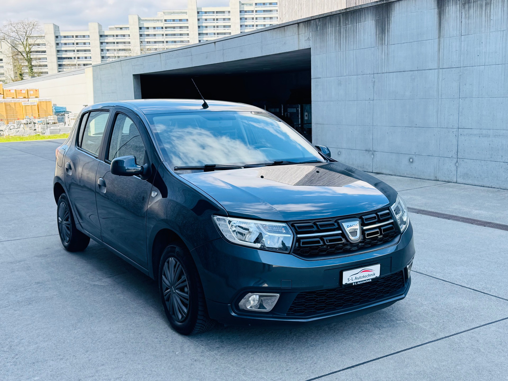 DACIA Sandero TCe 90 Comfort-showroom-element-2