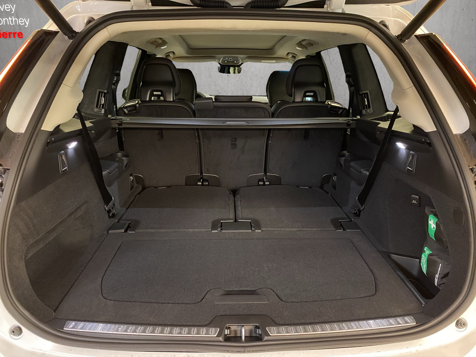VOLVO XC90 B5 Benzin Mild Hybrid AWD Ultra Dark Geartronic-image-13