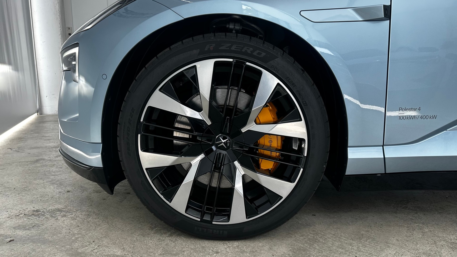 POLESTAR 4 Long Range Dual Motor-image-7