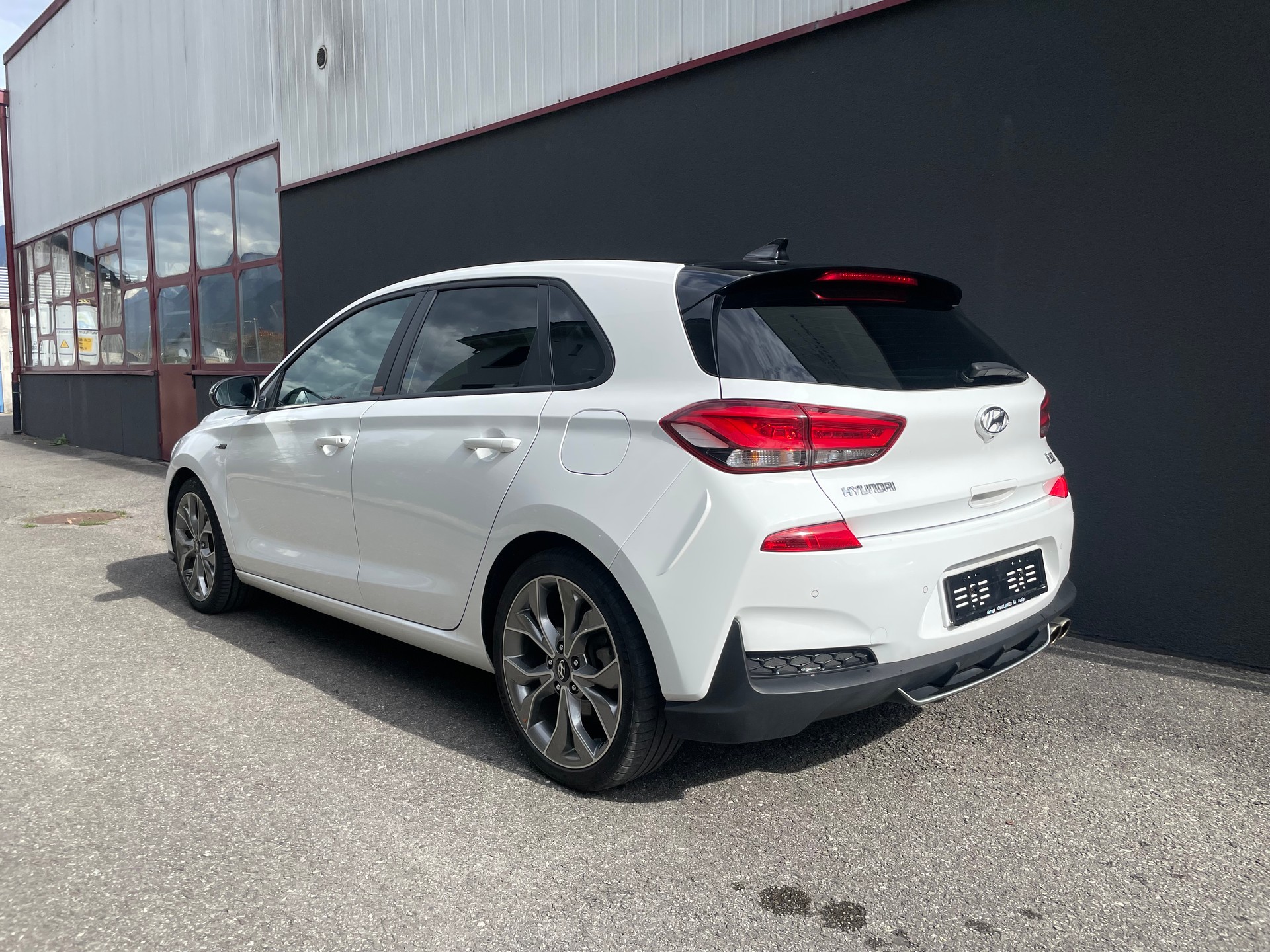 HYUNDAI i30 1.4 T-GDi N-Line DCT-image-4