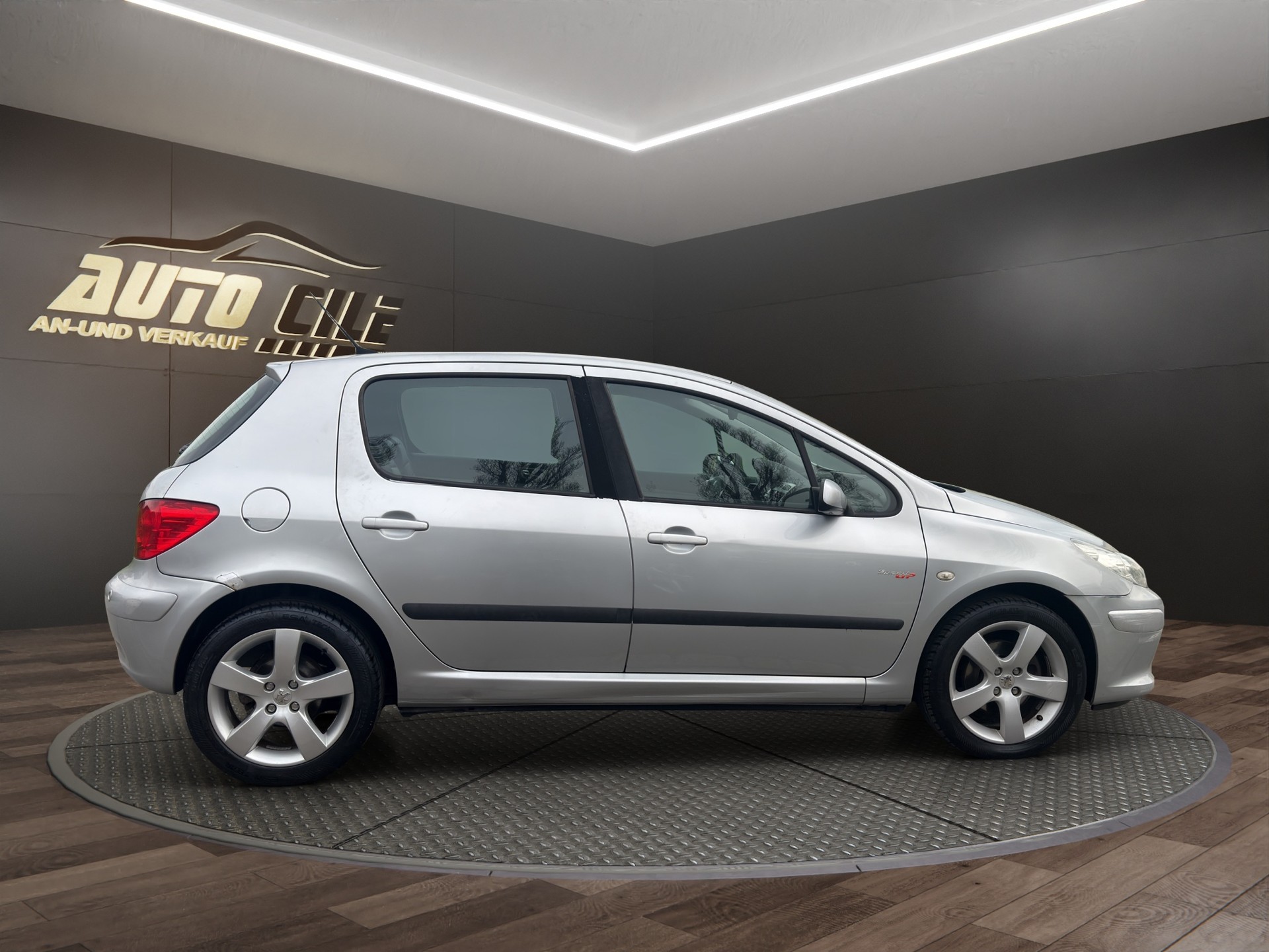 PEUGEOT 307 2.0 16V Speed Up-image-4