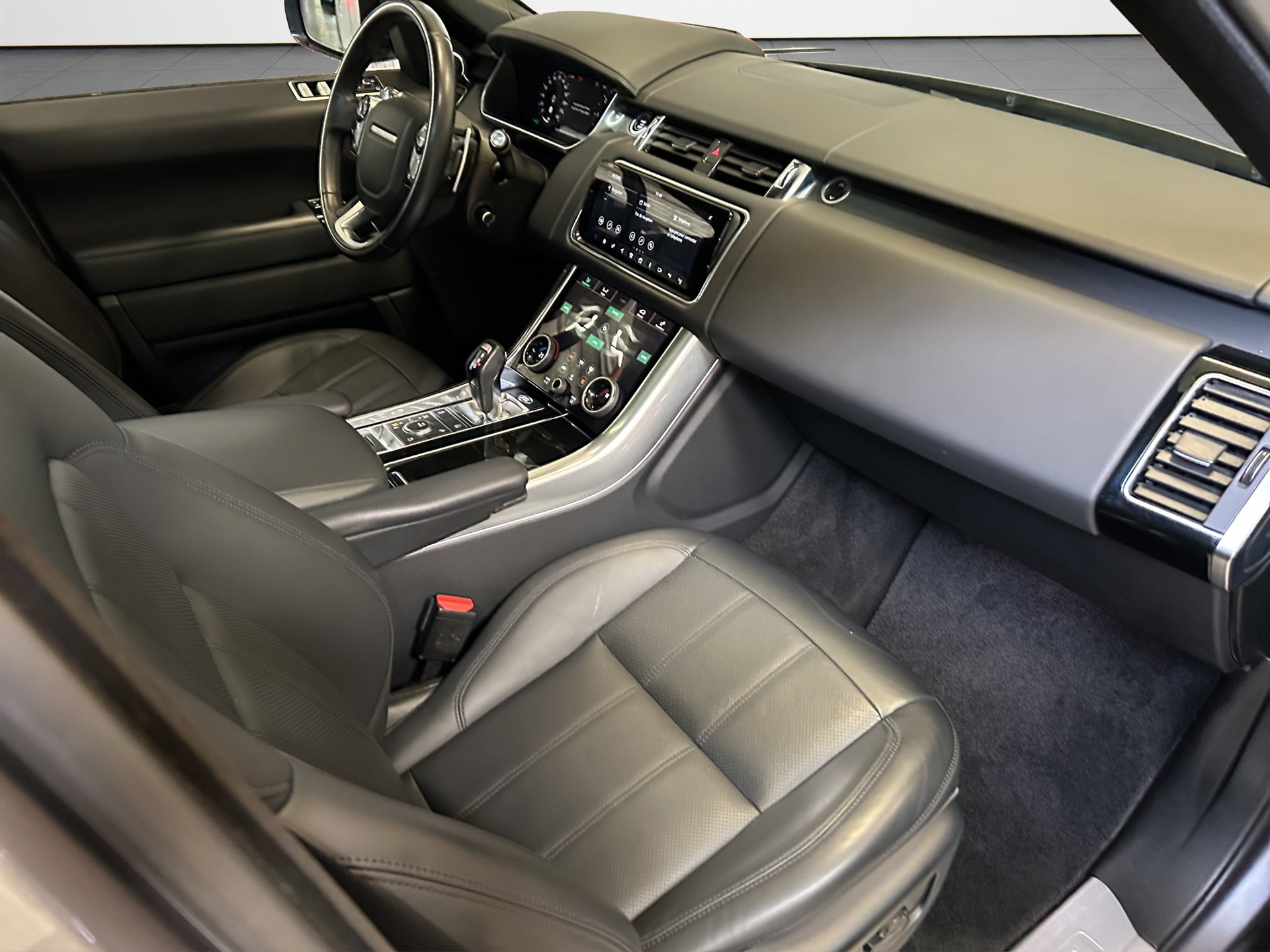 LAND ROVER Range Rover Sport 3.0 SDV6 HSE Dynamic Automatic-image-13