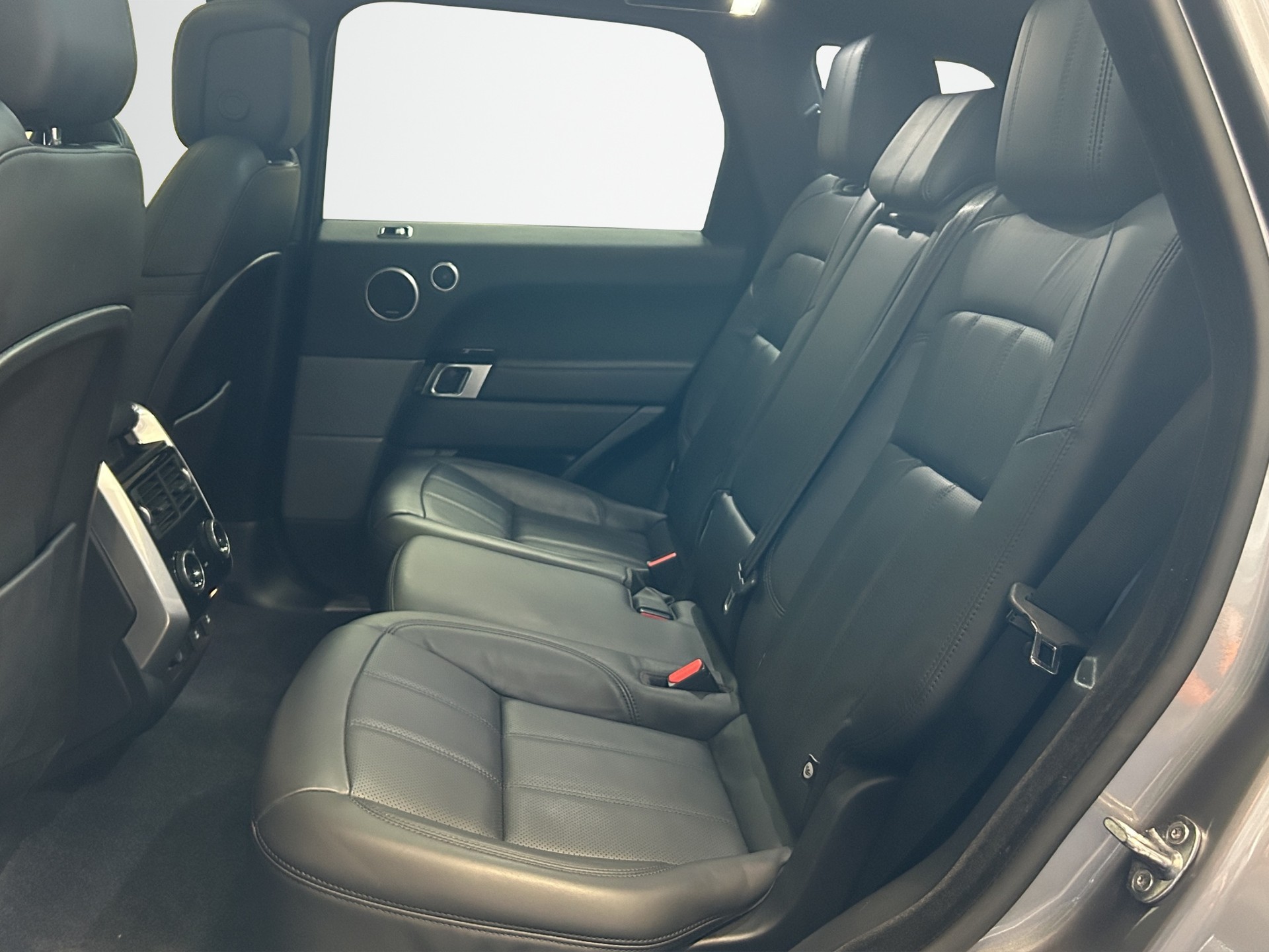 LAND ROVER Range Rover Sport 3.0 SDV6 HSE Dynamic Automatic-image-15