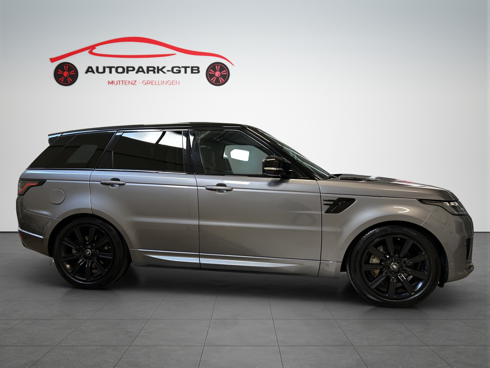 LAND ROVER Range Rover Sport 3.0 SDV6 HSE Dynamic Automatic-image-4