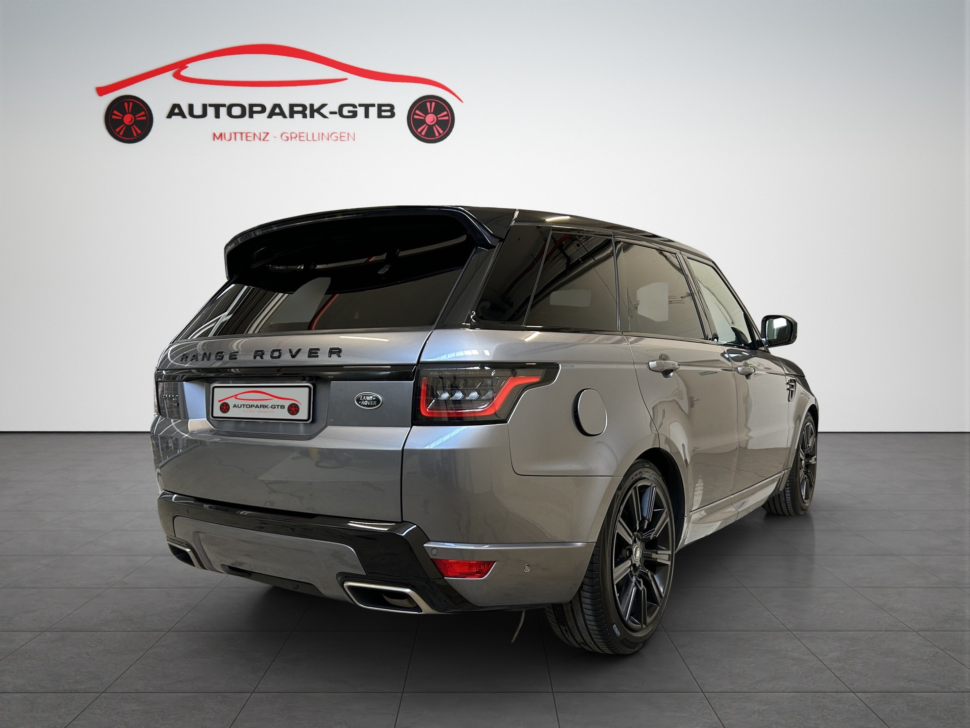 LAND ROVER Range Rover Sport 3.0 SDV6 HSE Dynamic Automatic-image-6