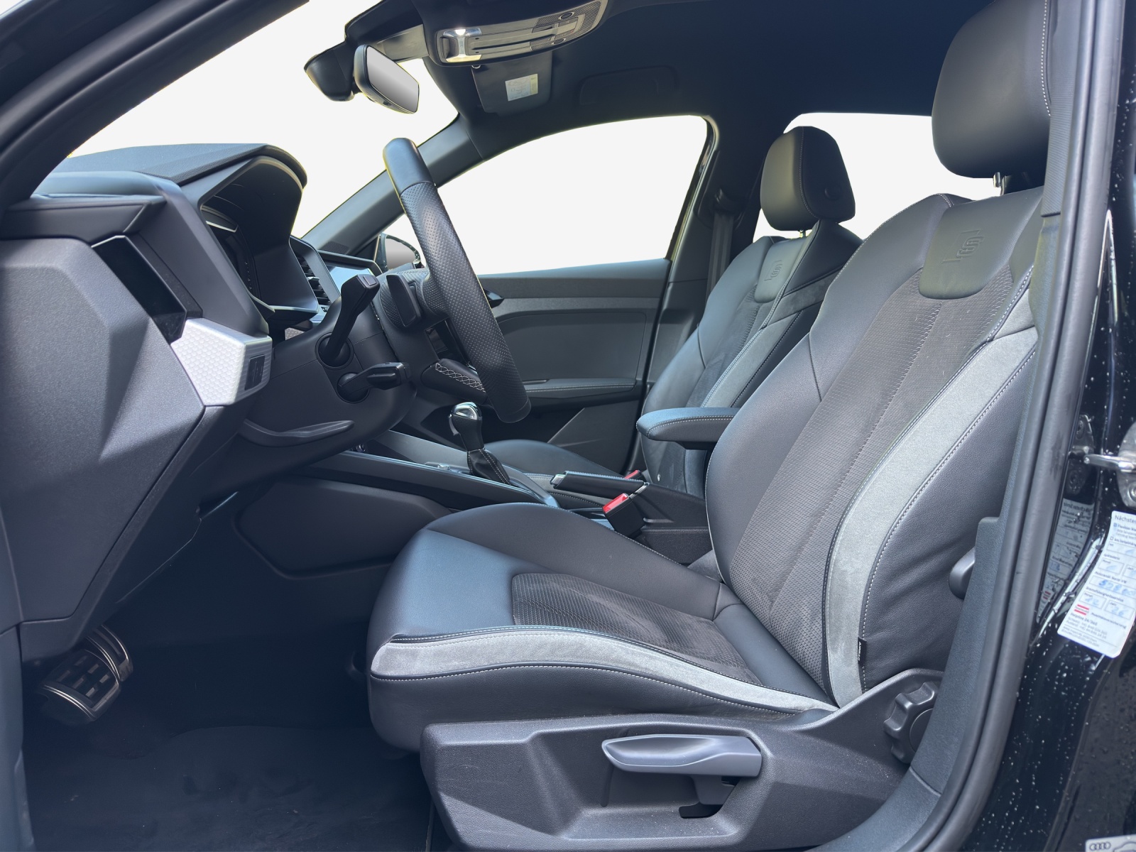 AUDI A1 Sportback 35 TFSI S Line S-tronic-image-7