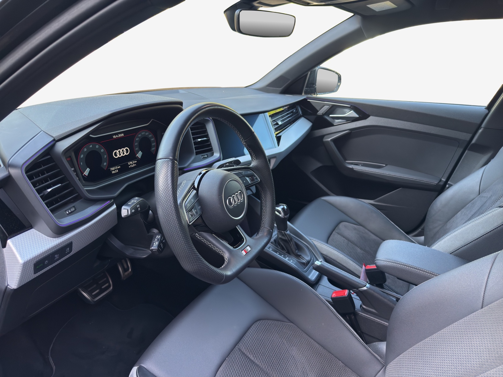 AUDI A1 Sportback 35 TFSI S Line S-tronic-image-15