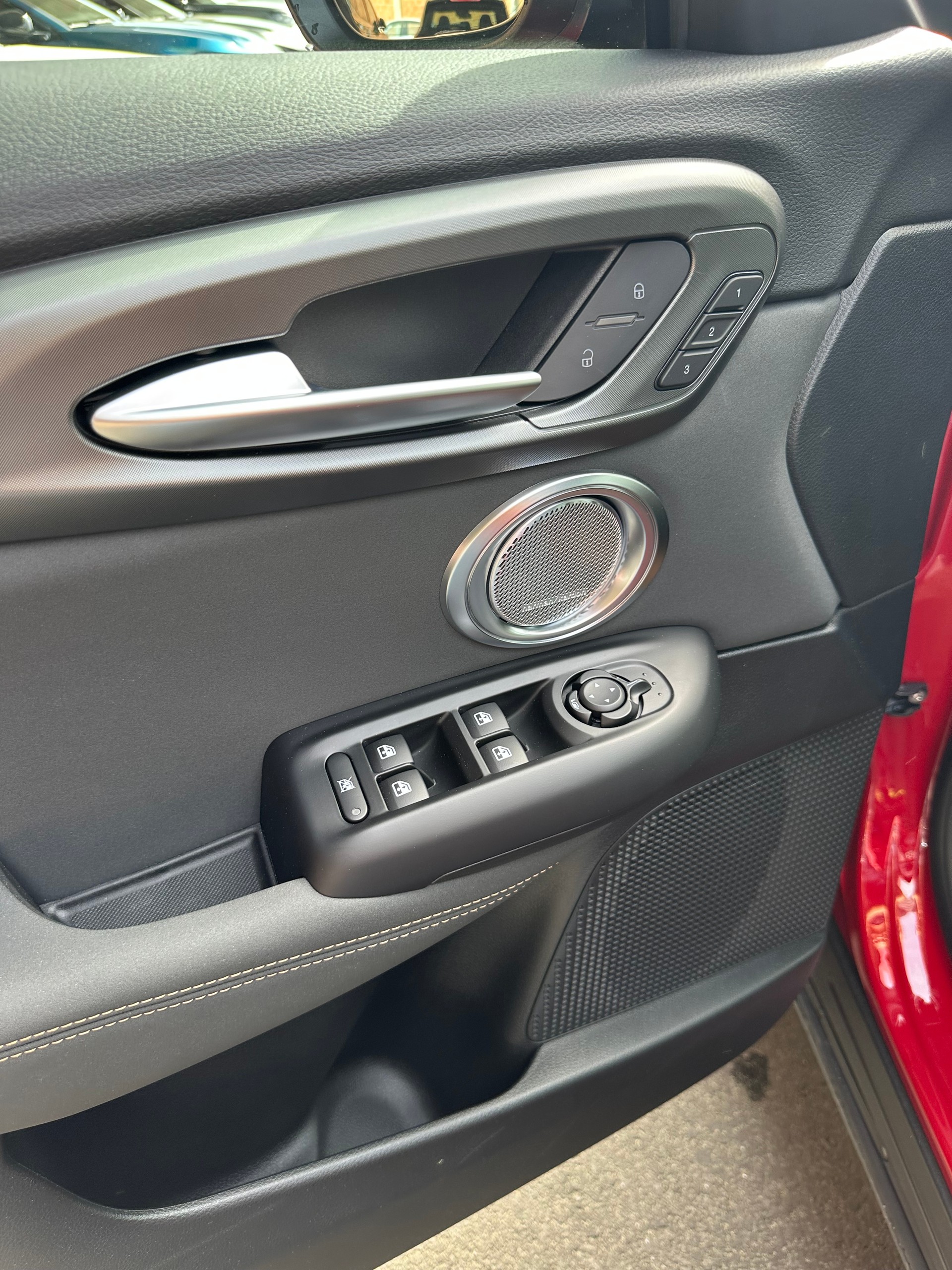 ALFA ROMEO Tonale 1.5 48V Hybrid Veloce Premium Tech-image-8