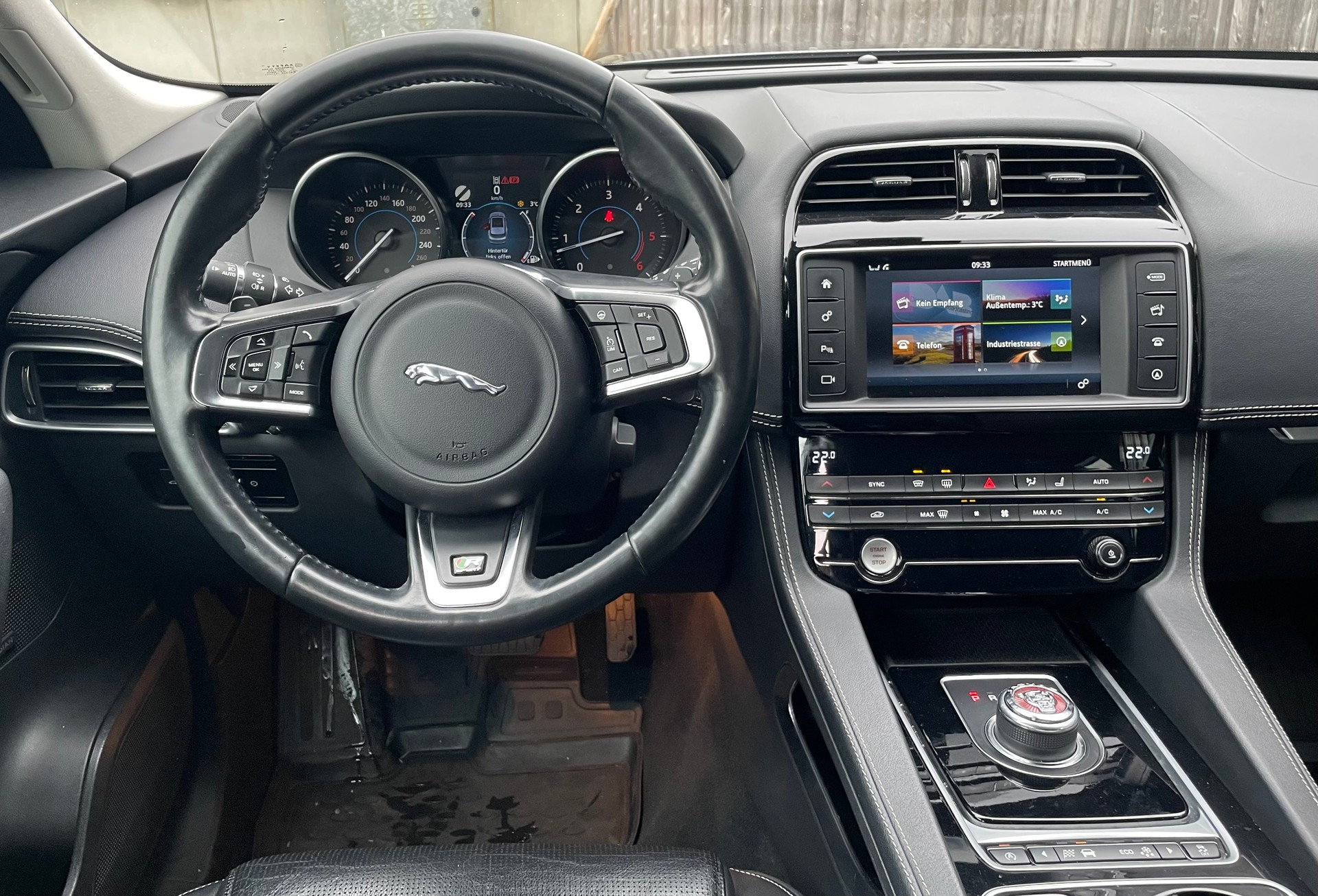 JAGUAR F-Pace 3.0 TD R-Sport AWD Automatik-image-9