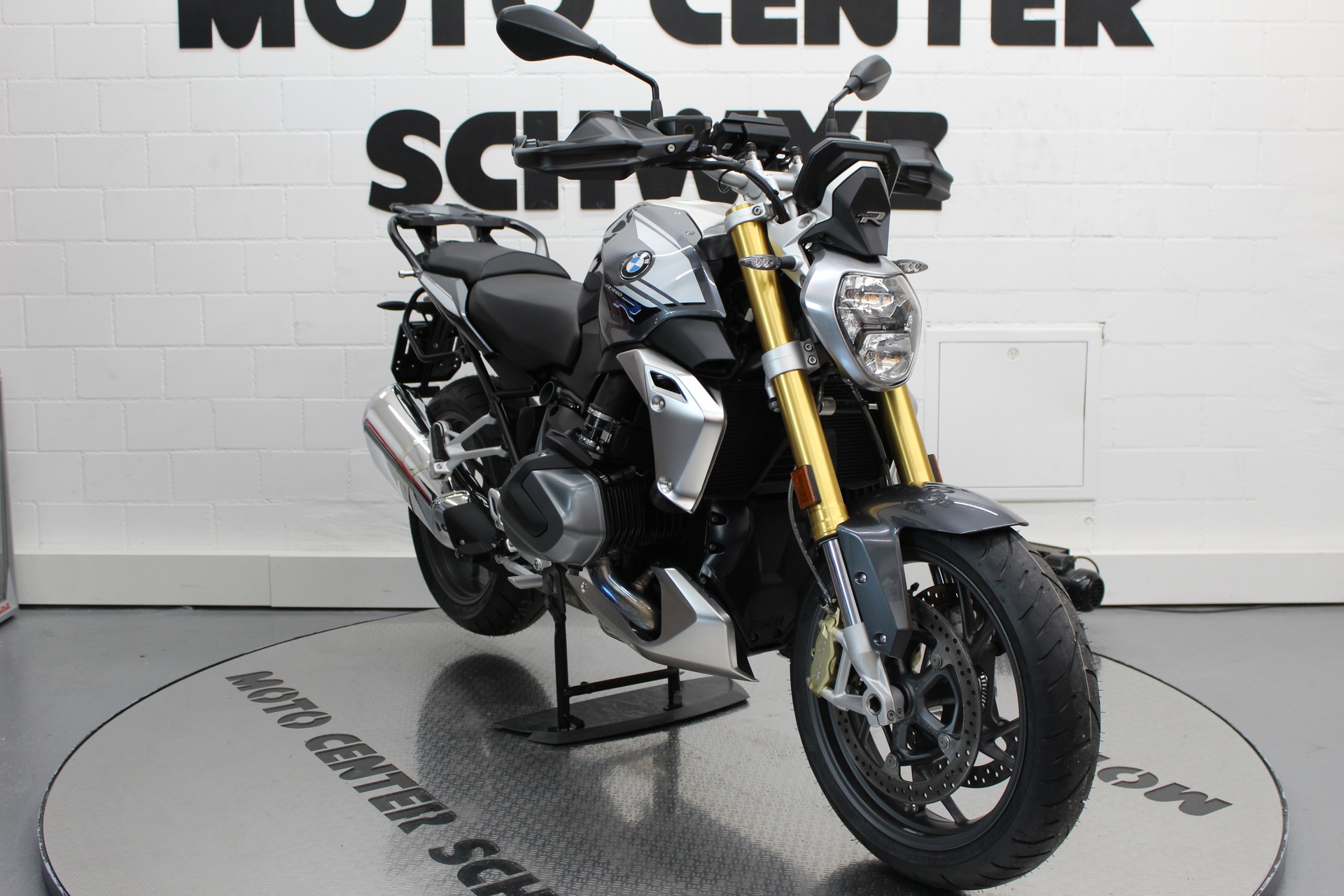 BMW R 1250 R-image-1